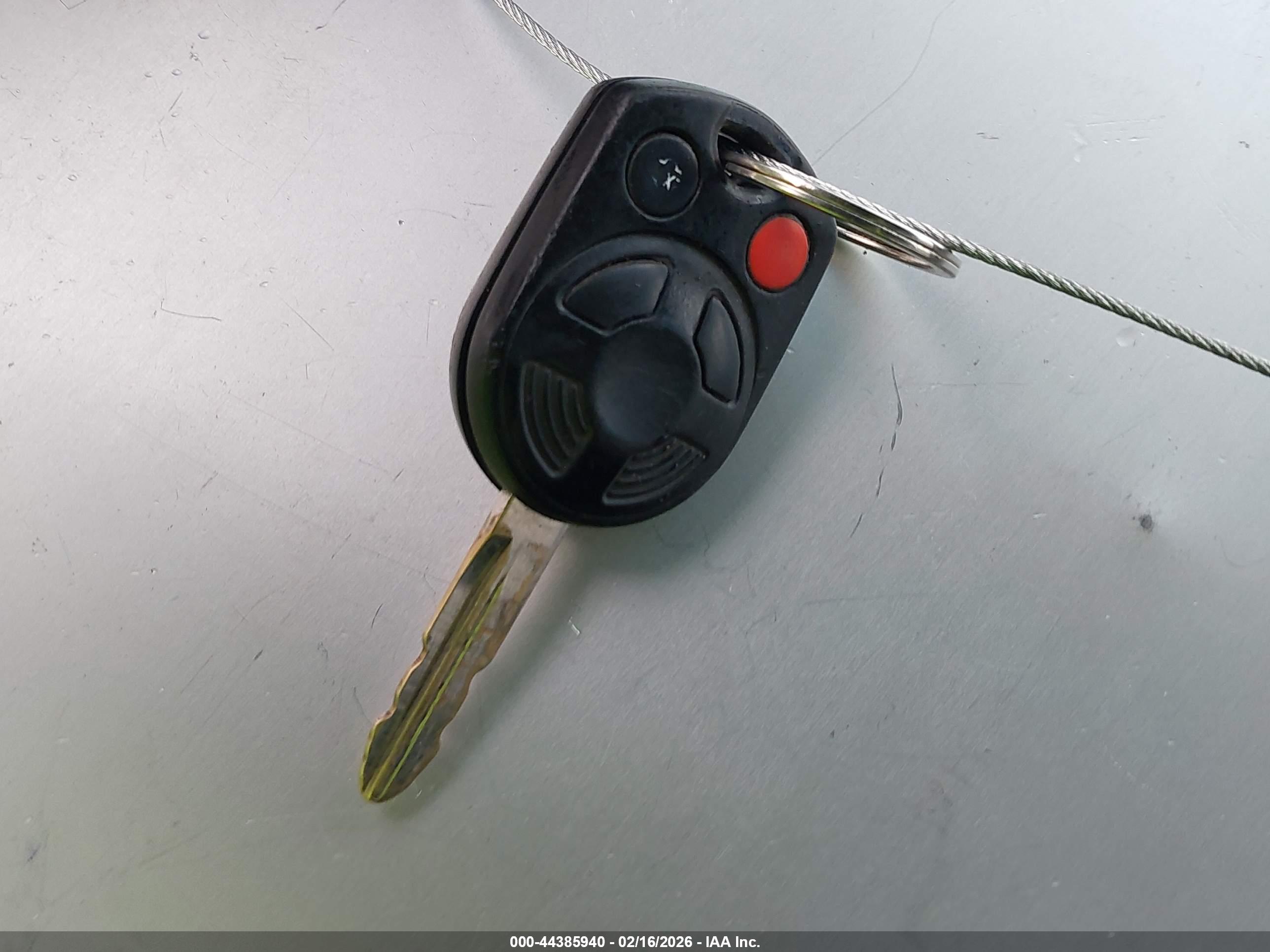 FORD FUSION image 11