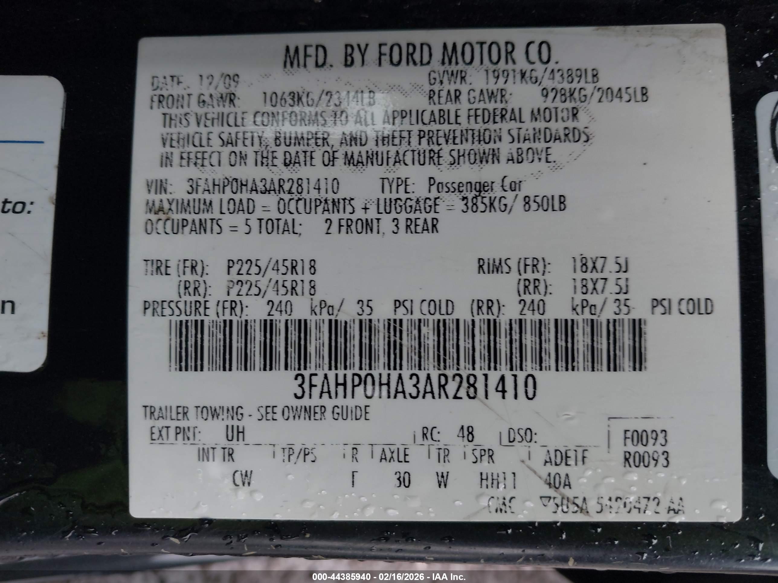 FORD FUSION image 9