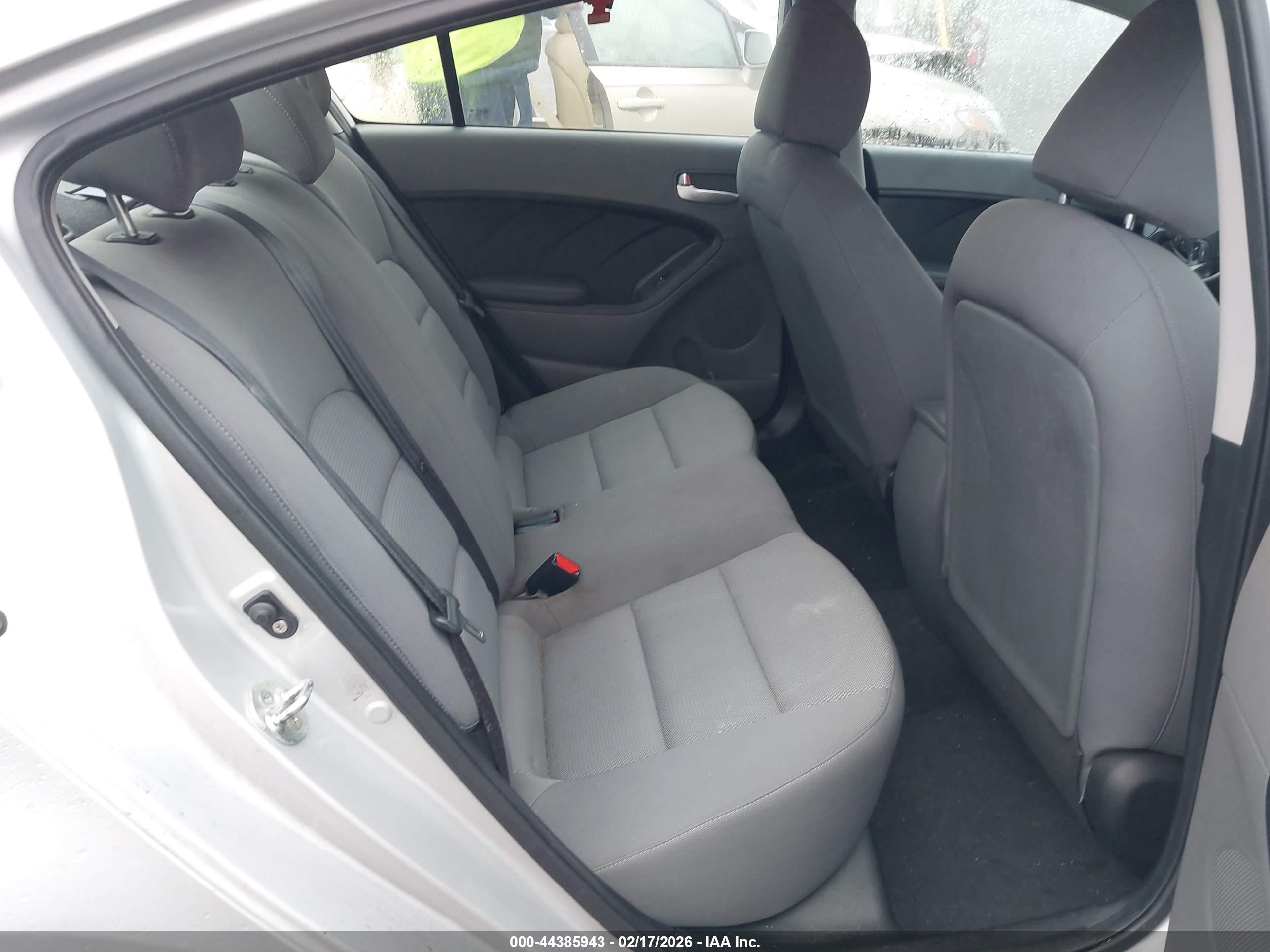 KIA FORTE image 8