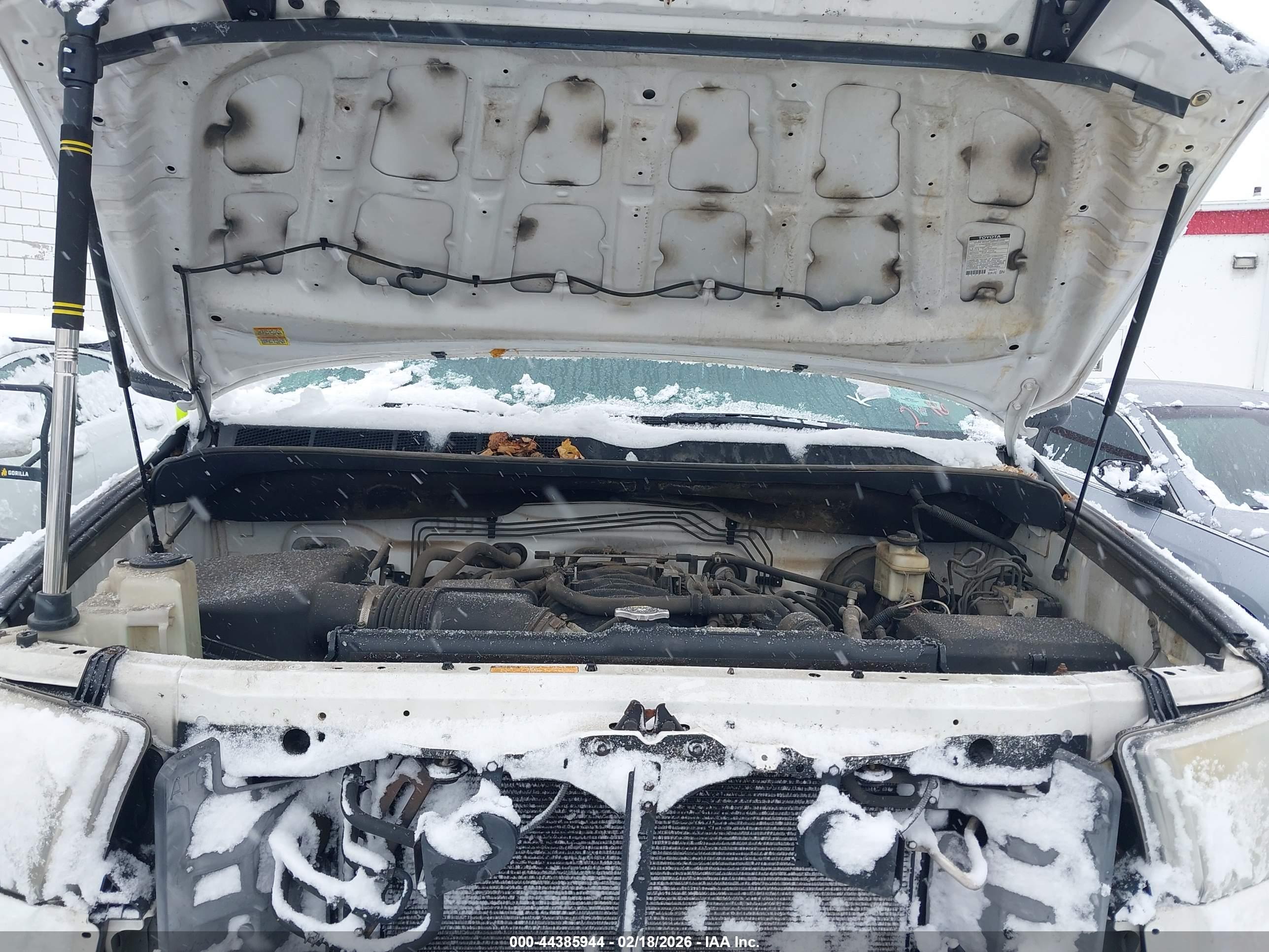 TOYOTA TUNDRA image 10