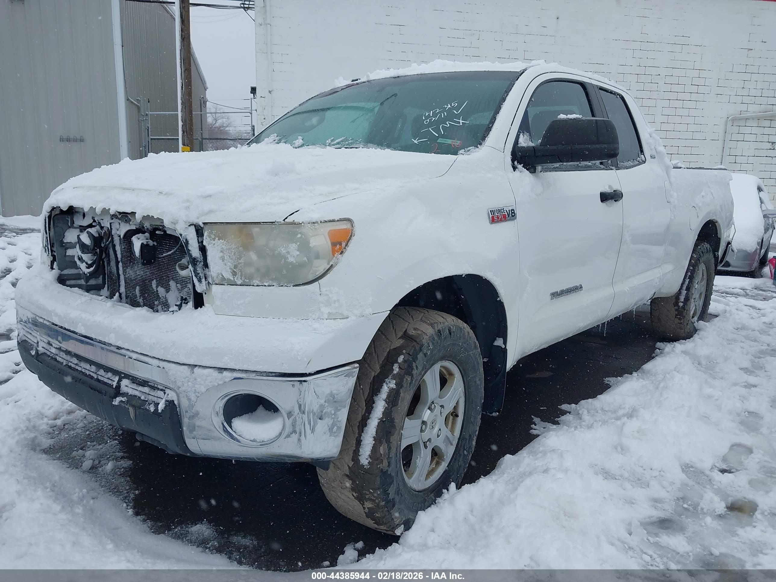 TOYOTA TUNDRA image 2