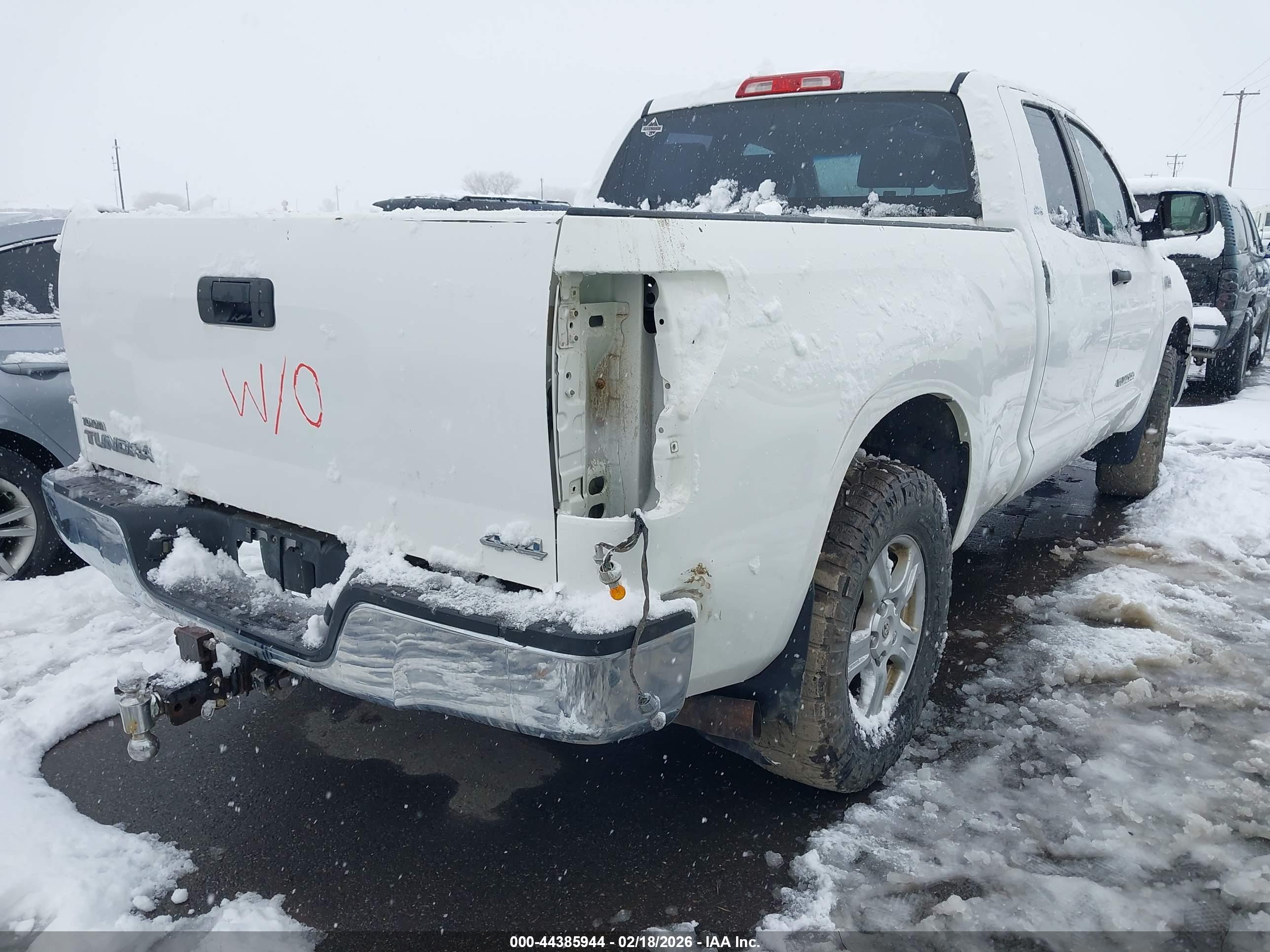 TOYOTA TUNDRA image 4