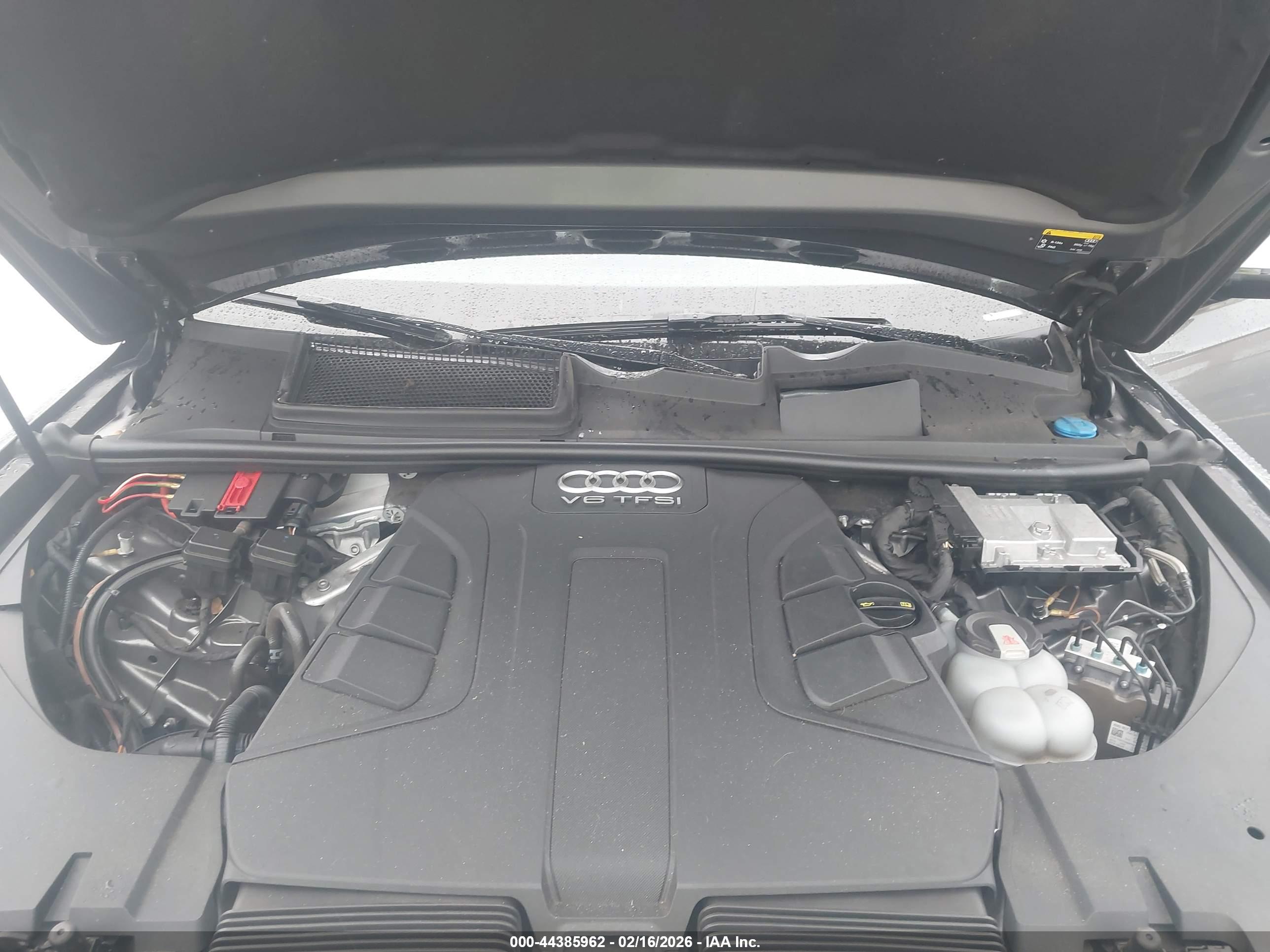 AUDI Q7 image 10