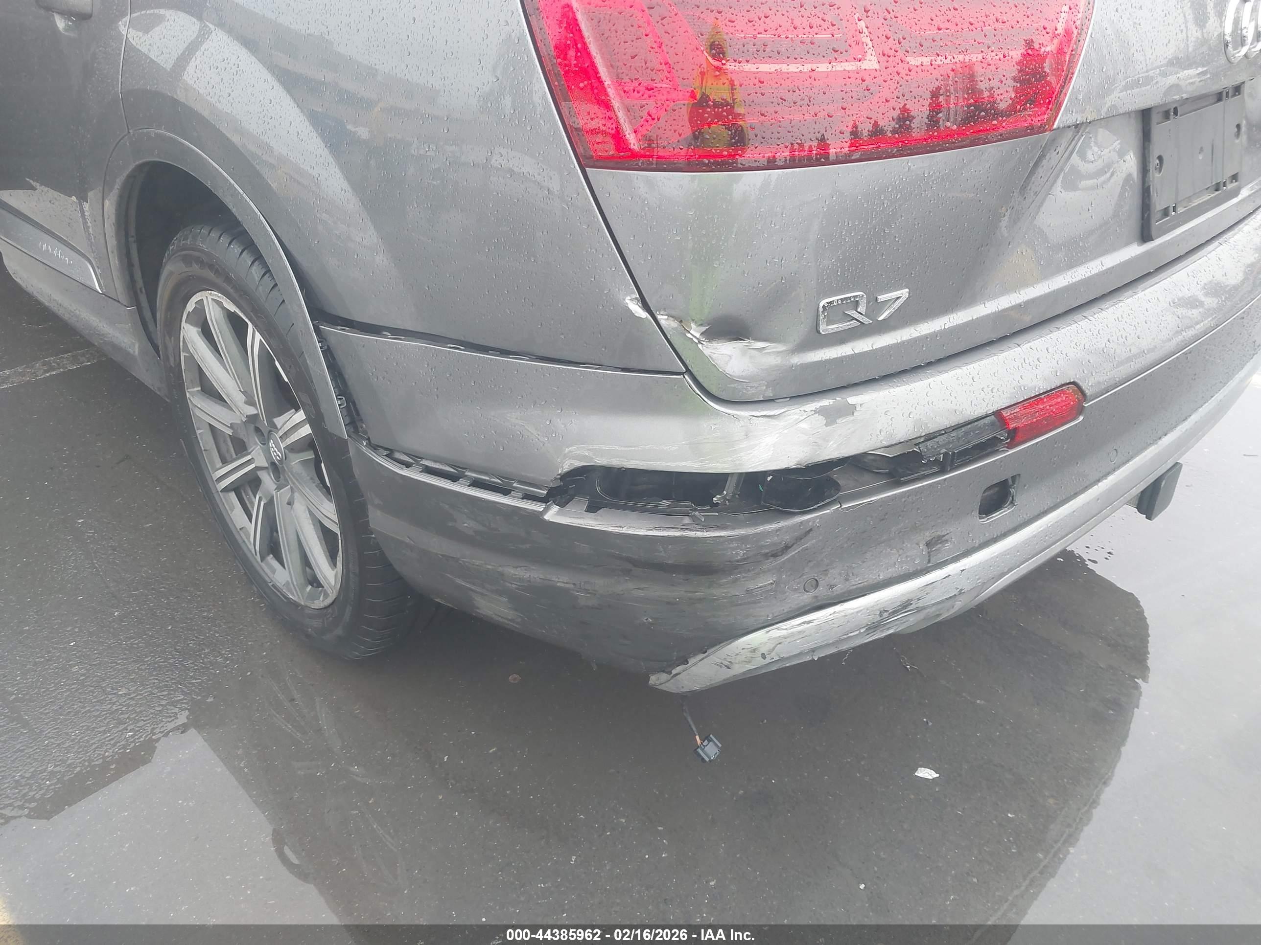 AUDI Q7 image 6