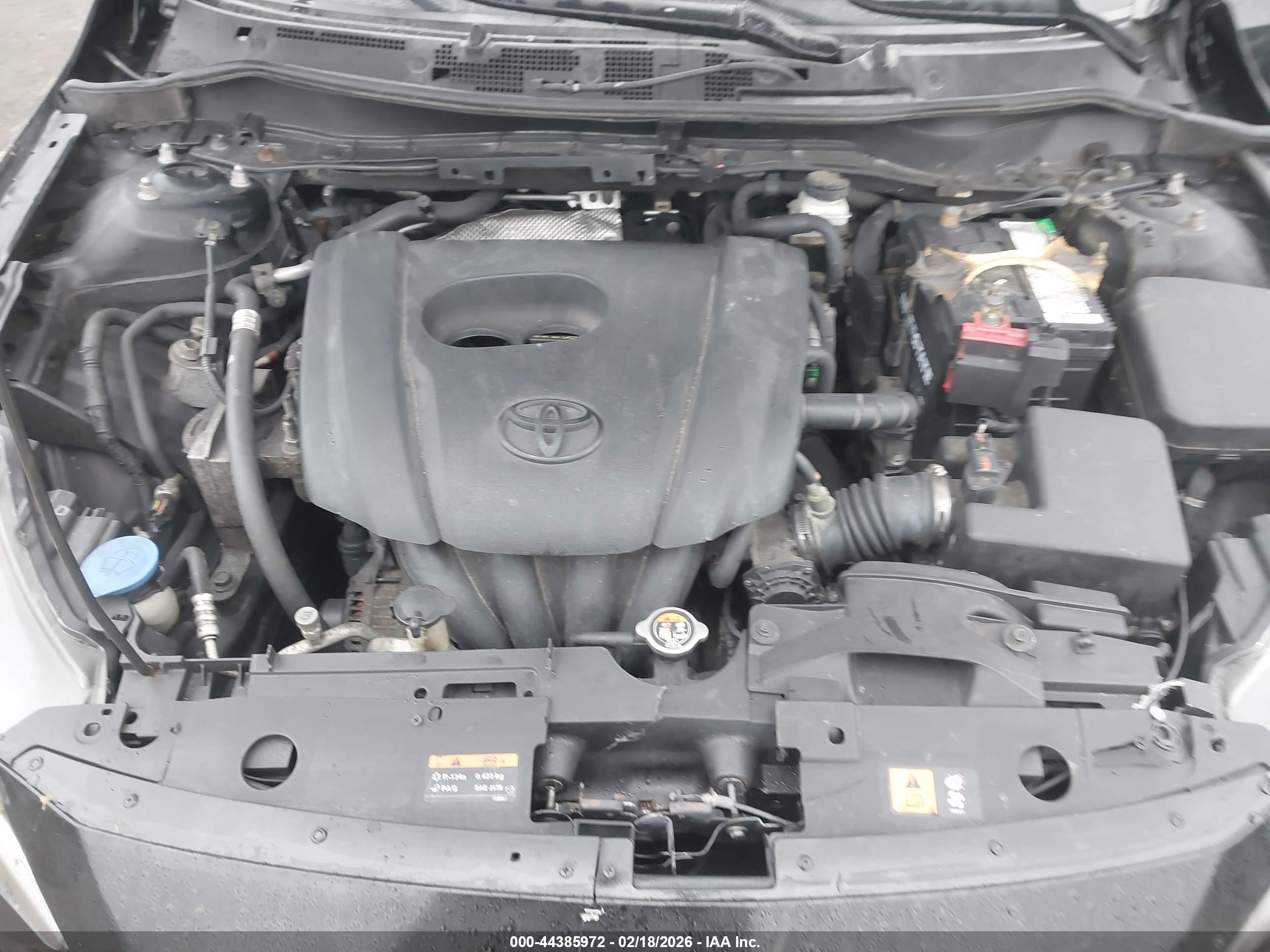 TOYOTA YARIS image 10