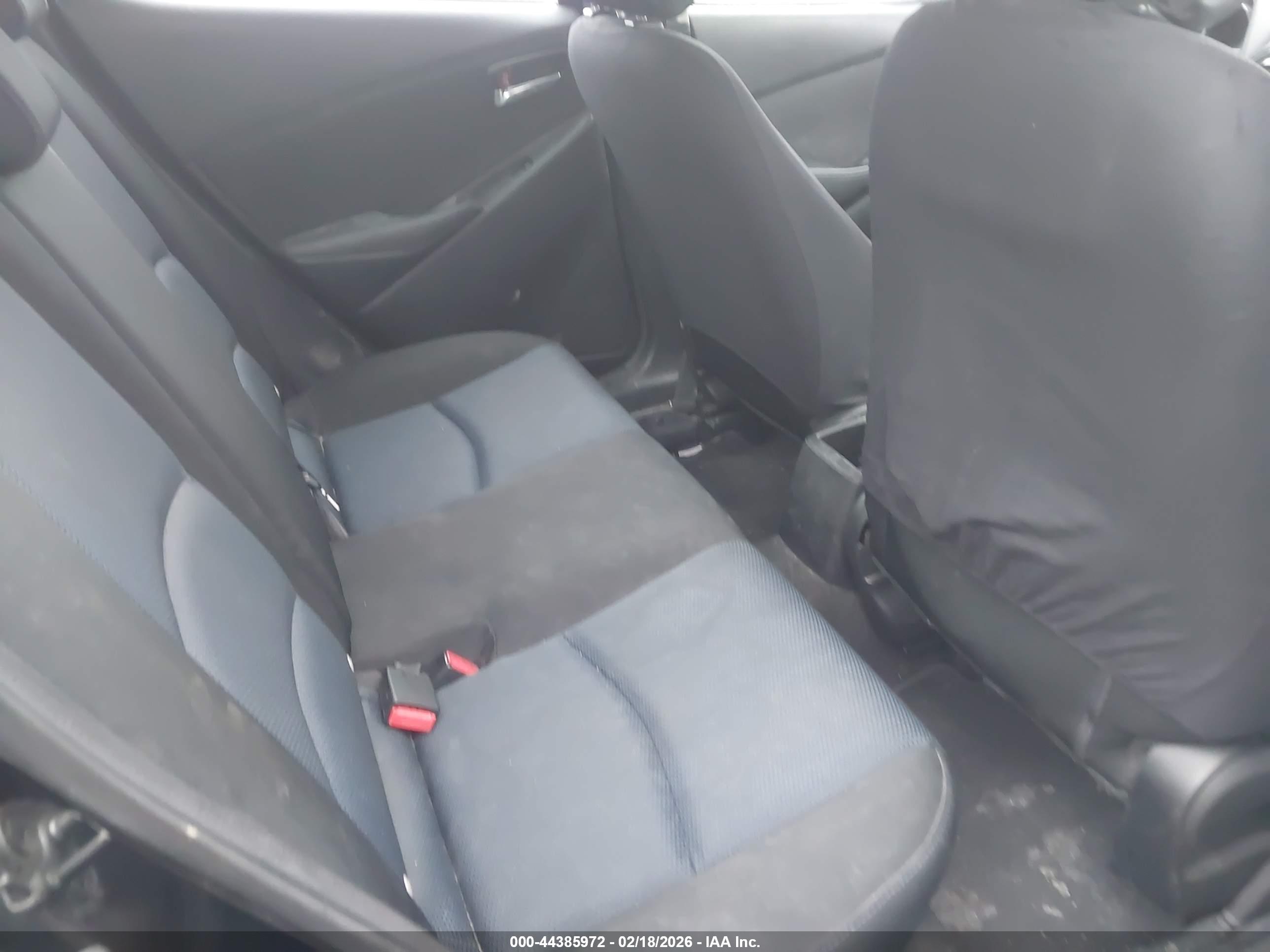 TOYOTA YARIS image 8