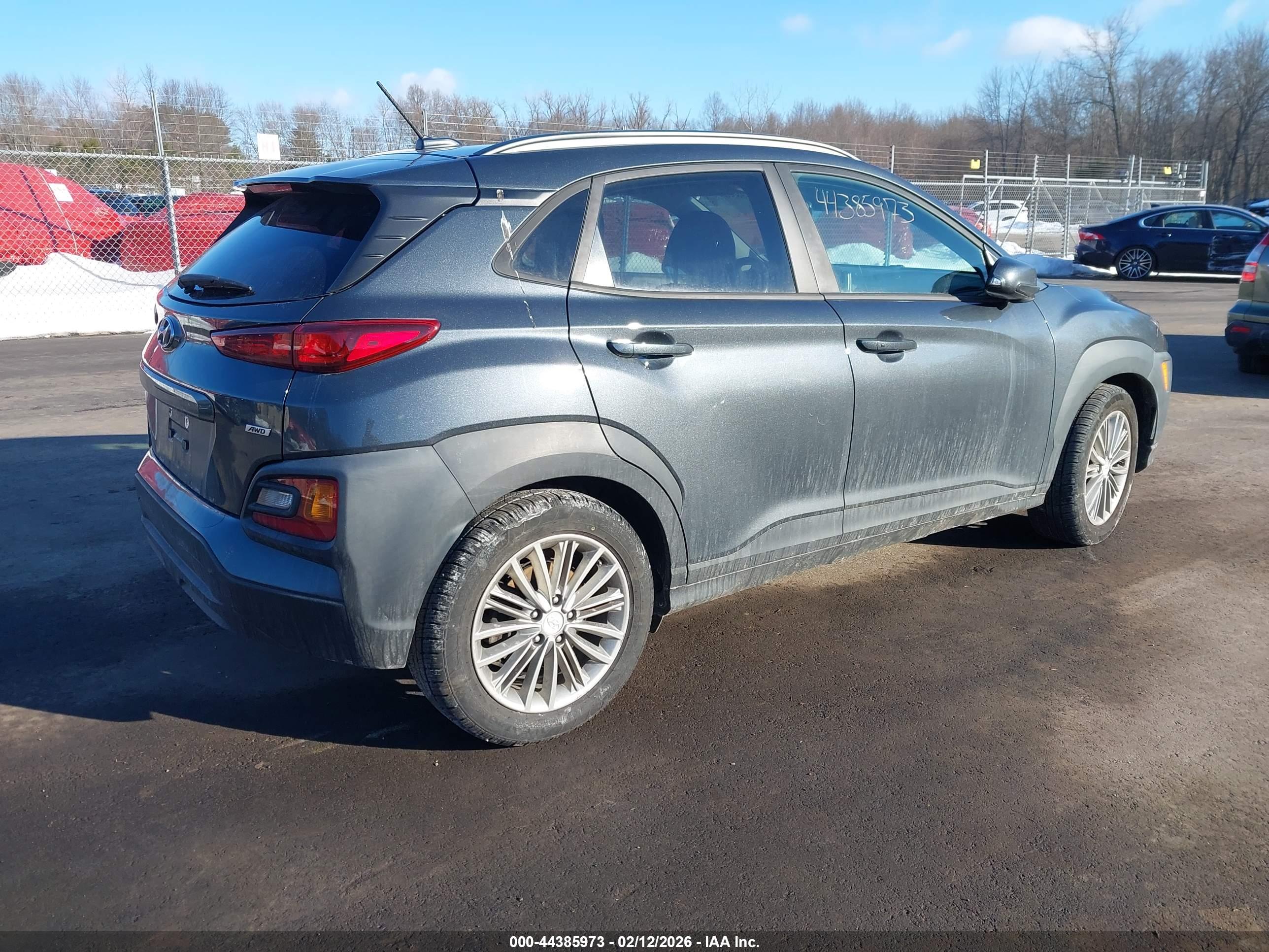 HYUNDAI KONA image 4