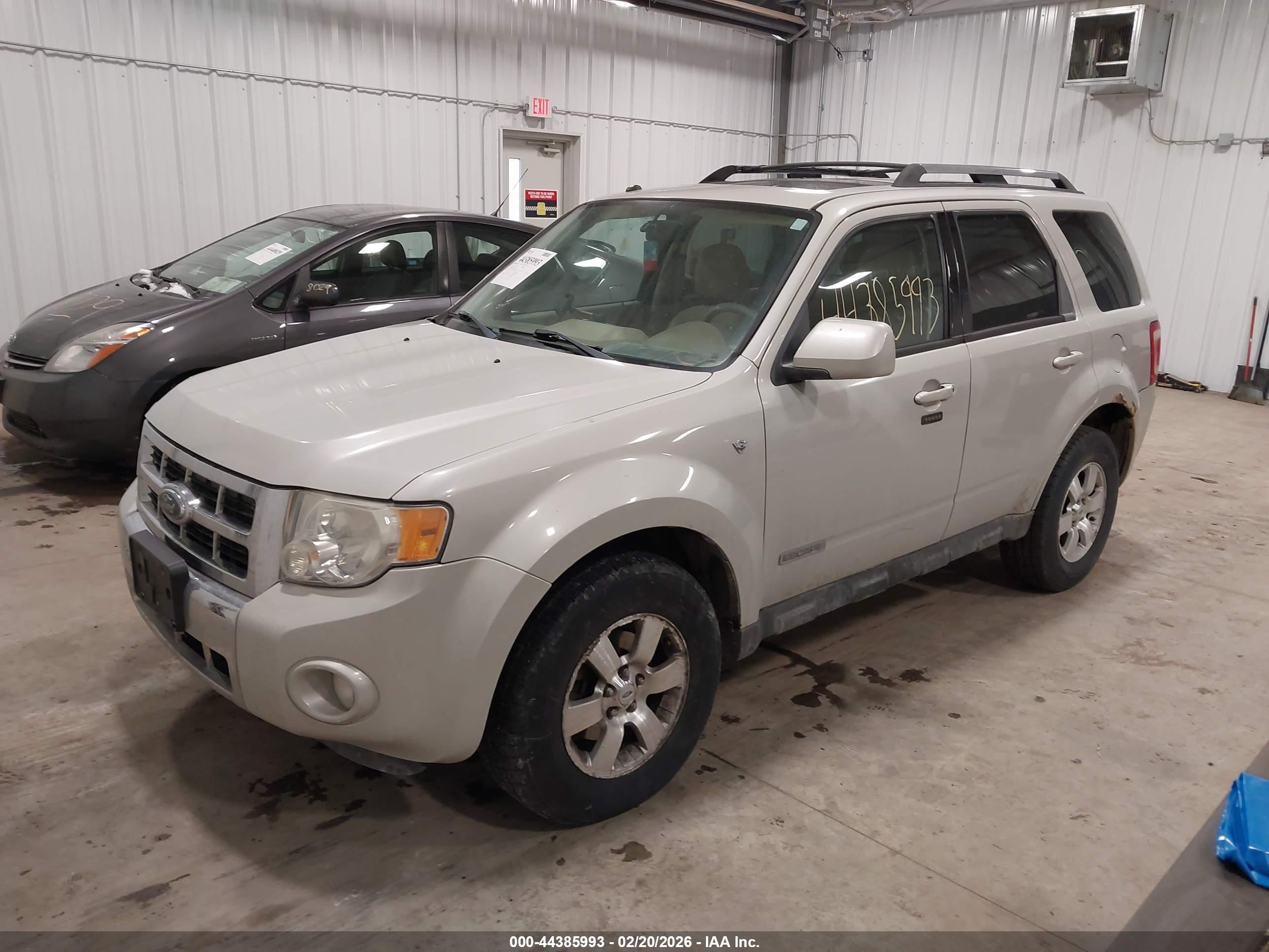 FORD ESCAPE image 2
