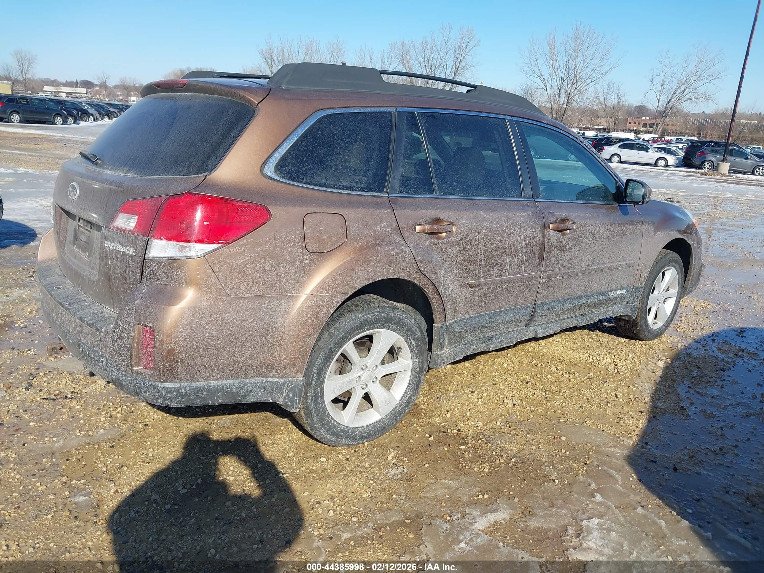 SUBARU OUTBACK image 4