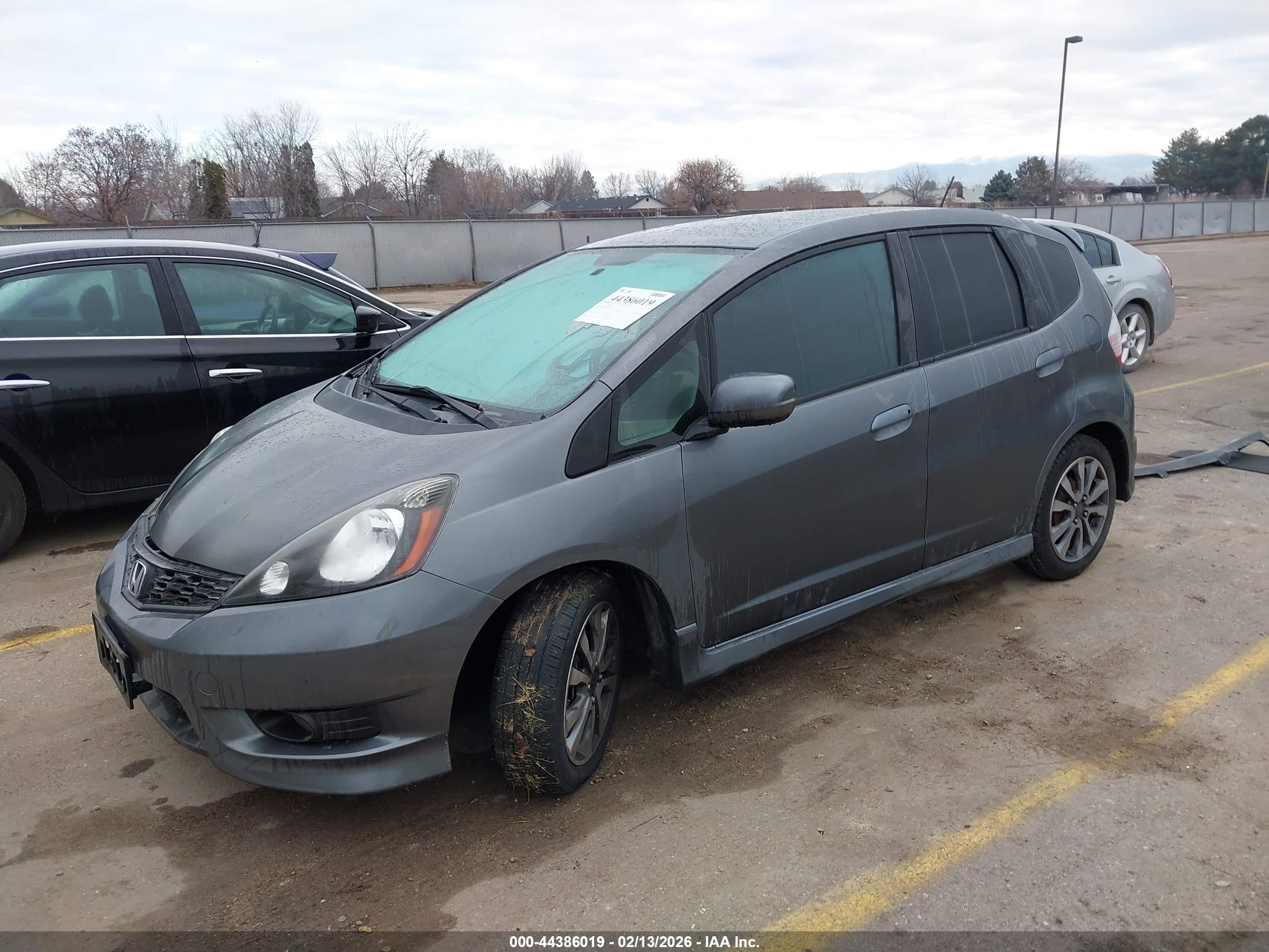 HONDA FIT image 2
