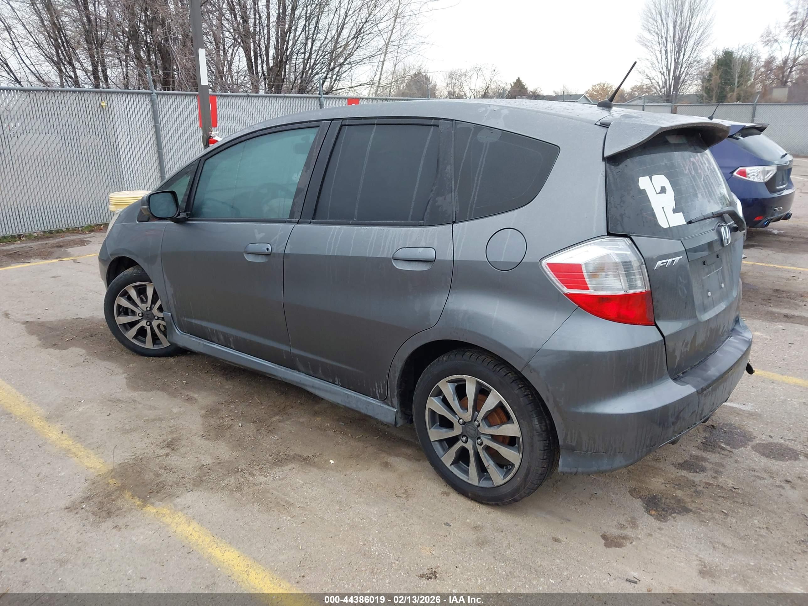 HONDA FIT image 3
