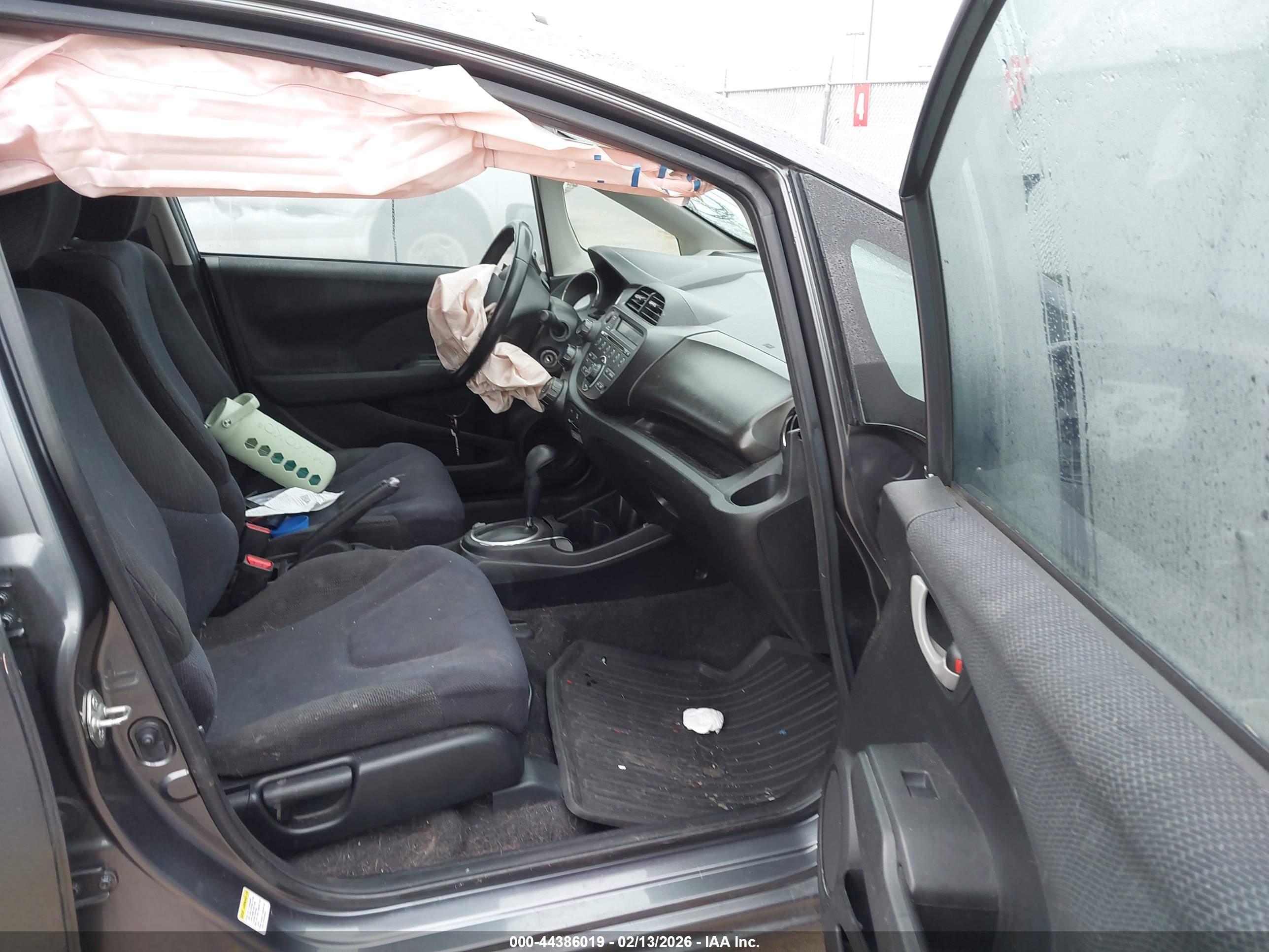 HONDA FIT image 5