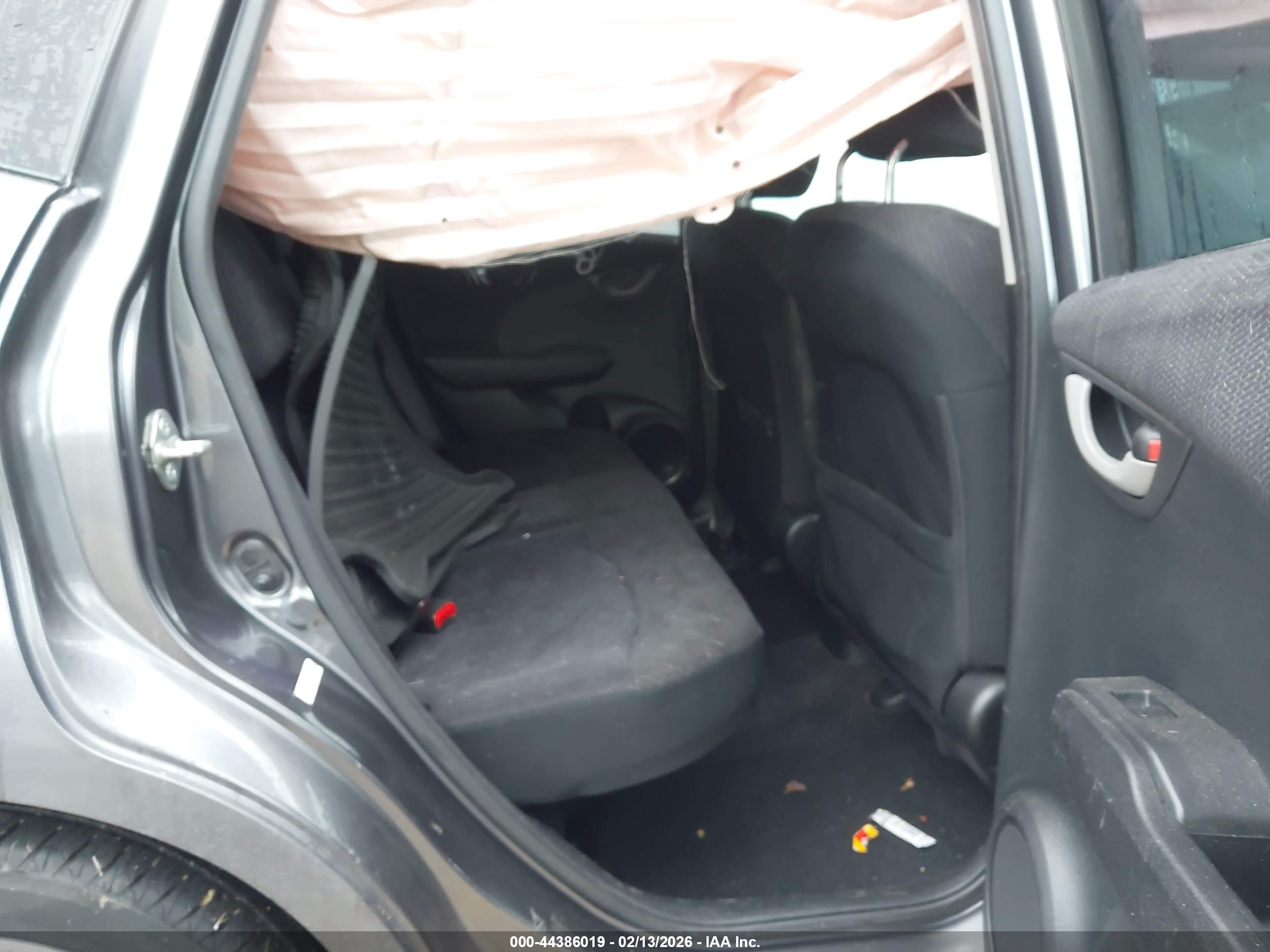 HONDA FIT image 8