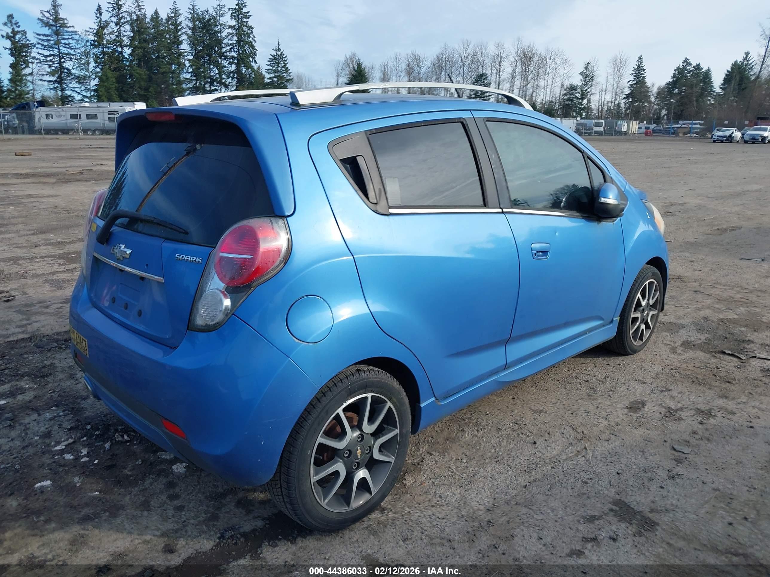 CHEVROLET SPARK image 4