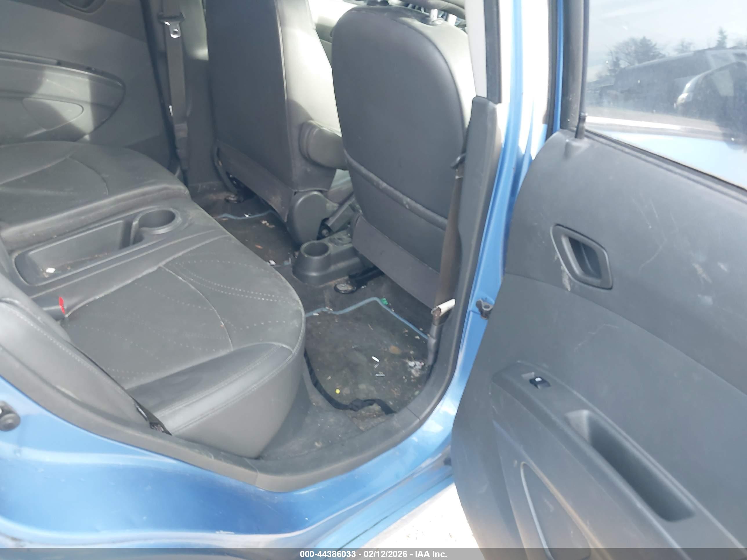 CHEVROLET SPARK image 8