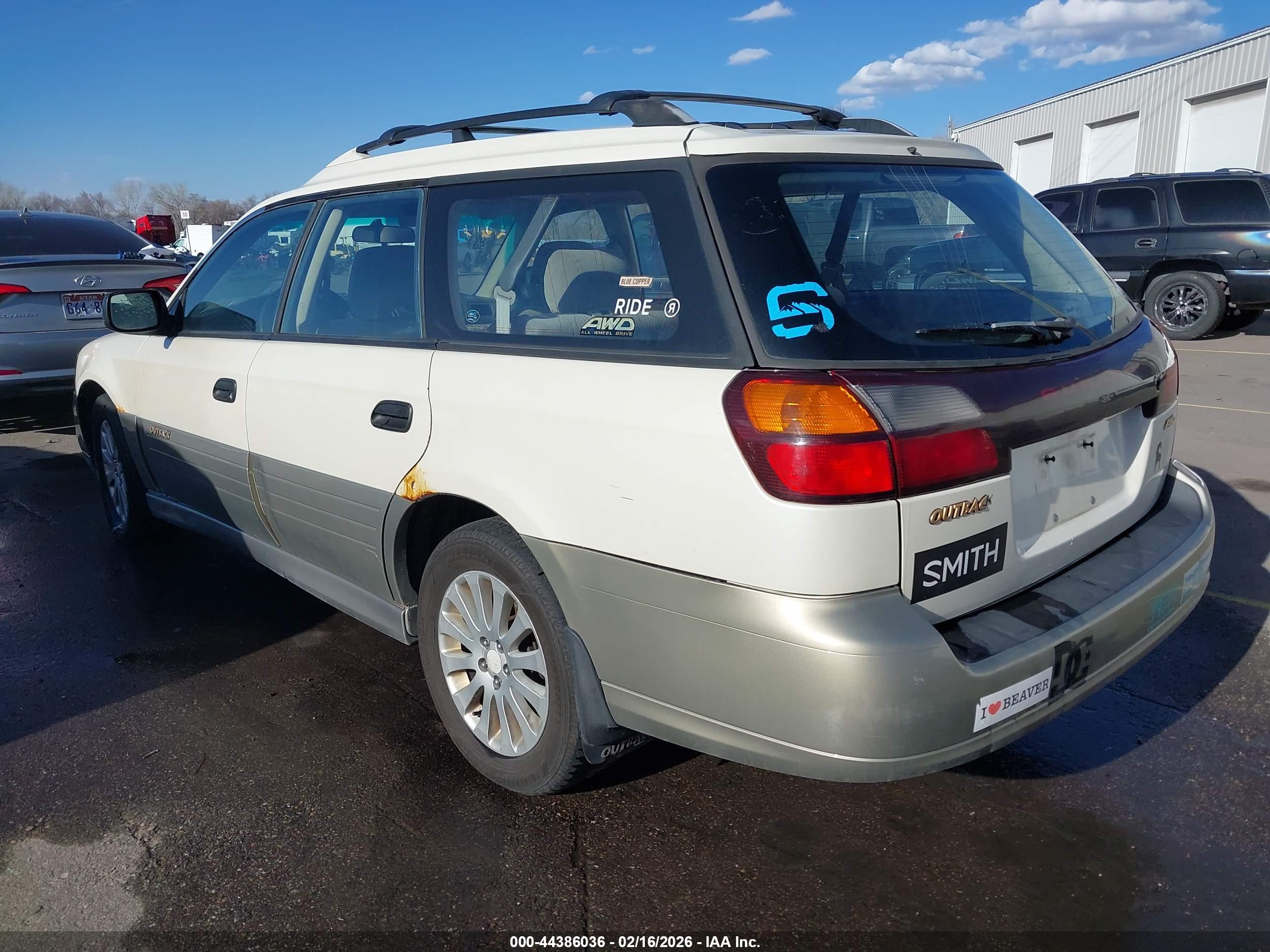 SUBARU OUTBACK image 3