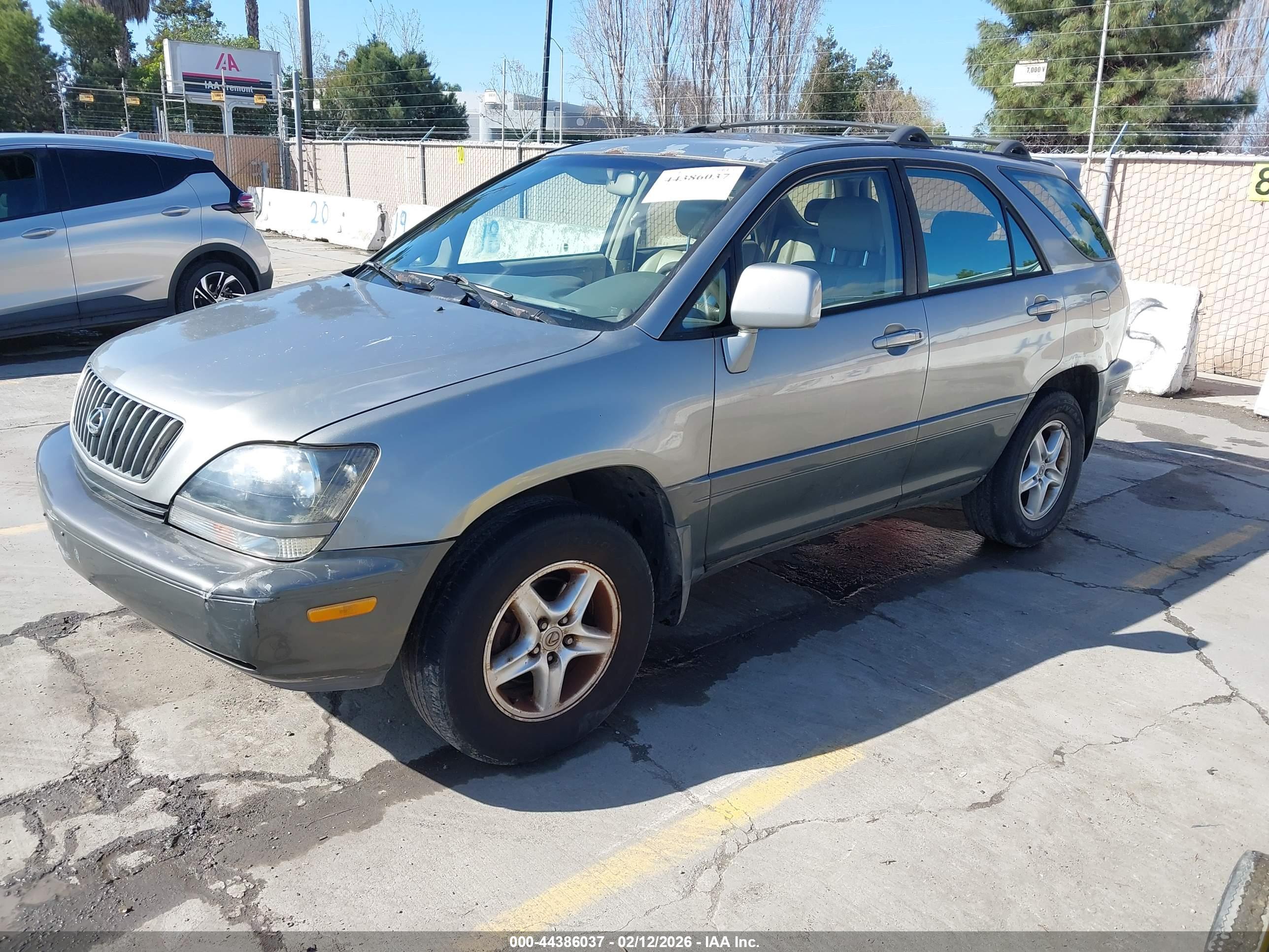 LEXUS RX image 2