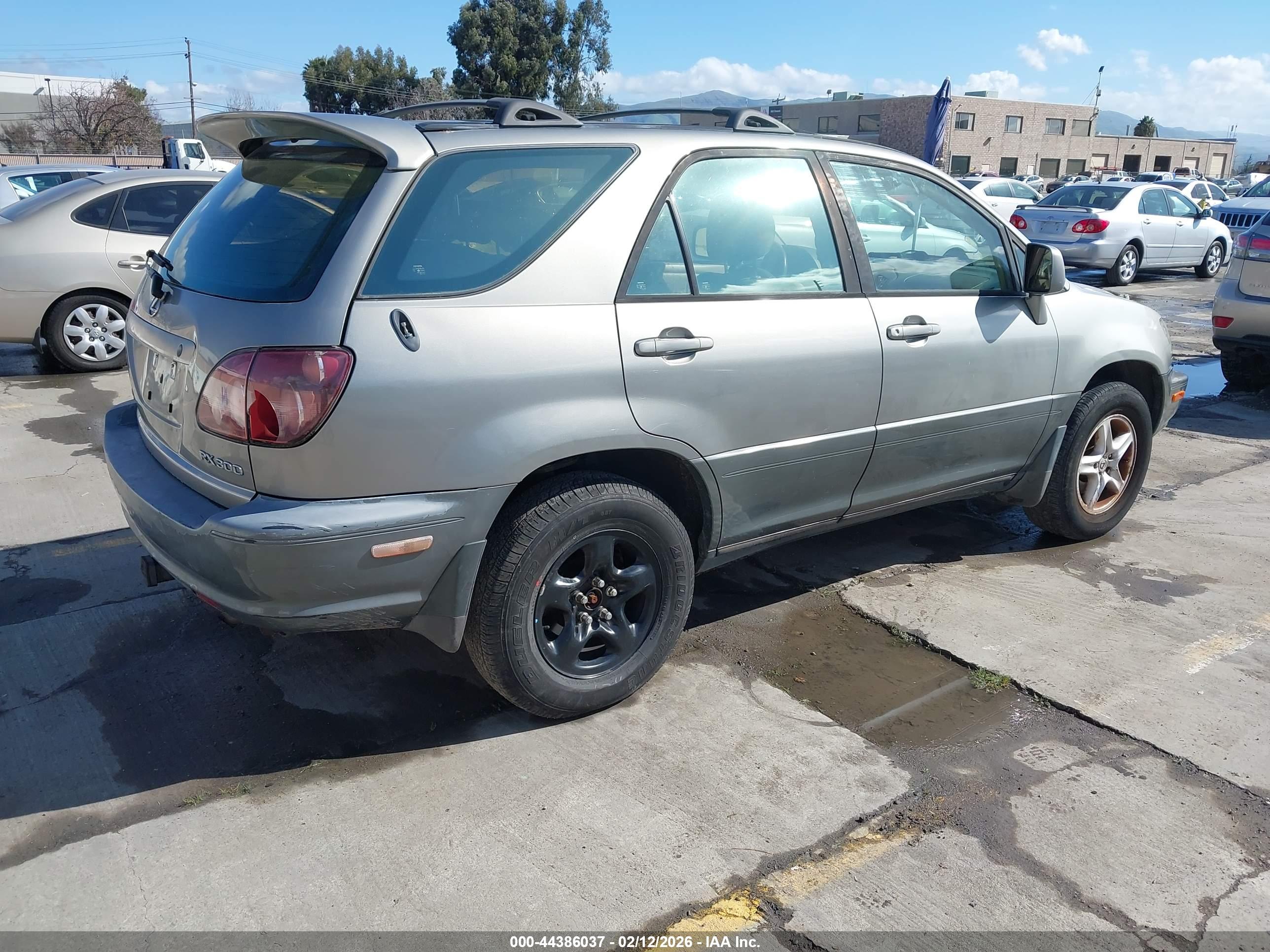 LEXUS RX image 4