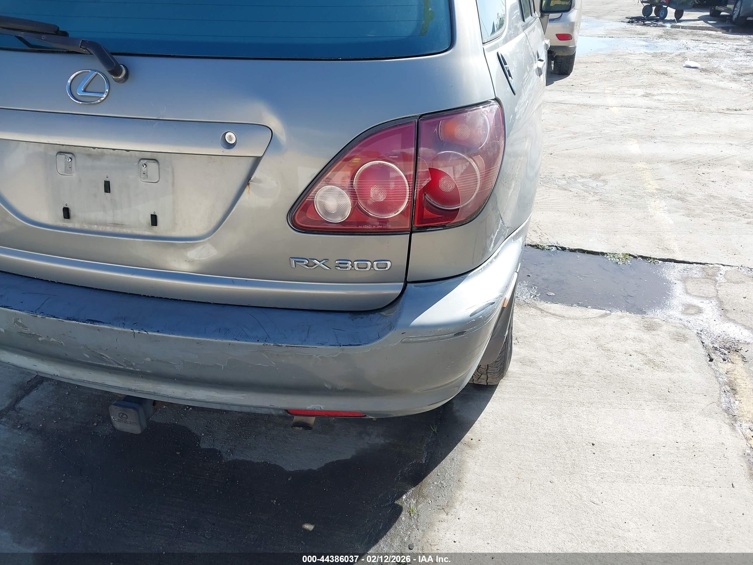 LEXUS RX image 6