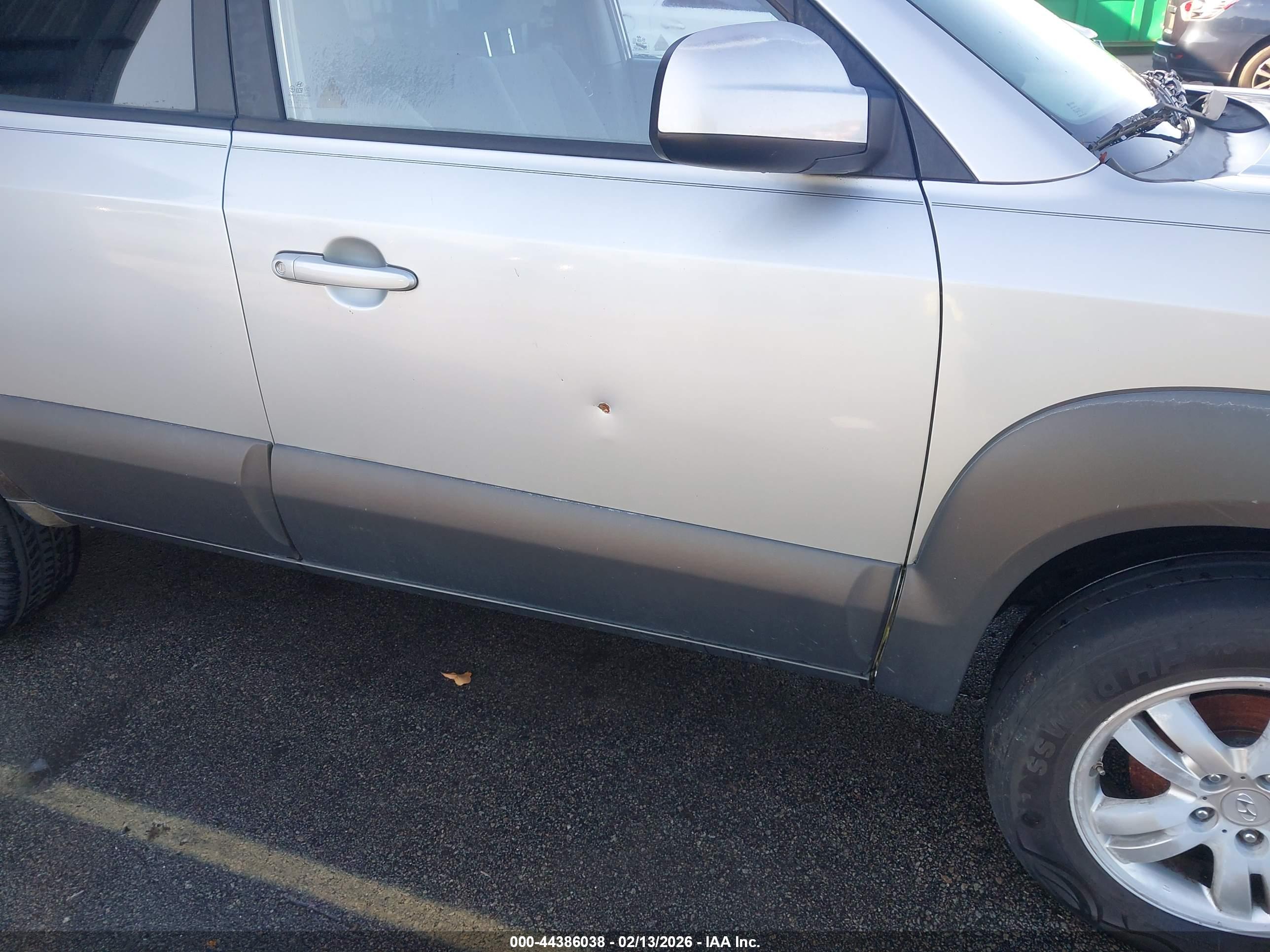 HYUNDAI TUCSON image 6