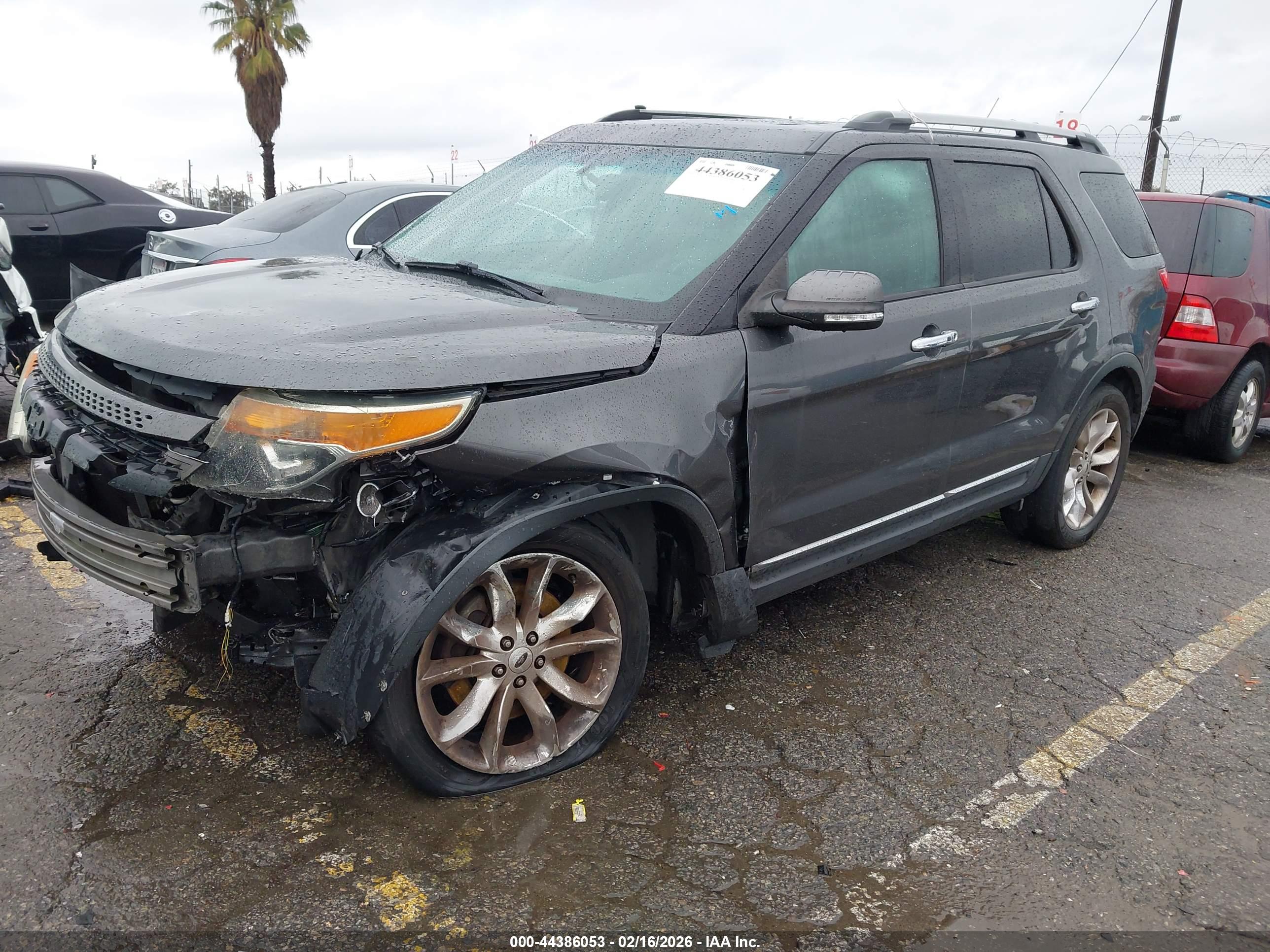 FORD EXPLORER image 2
