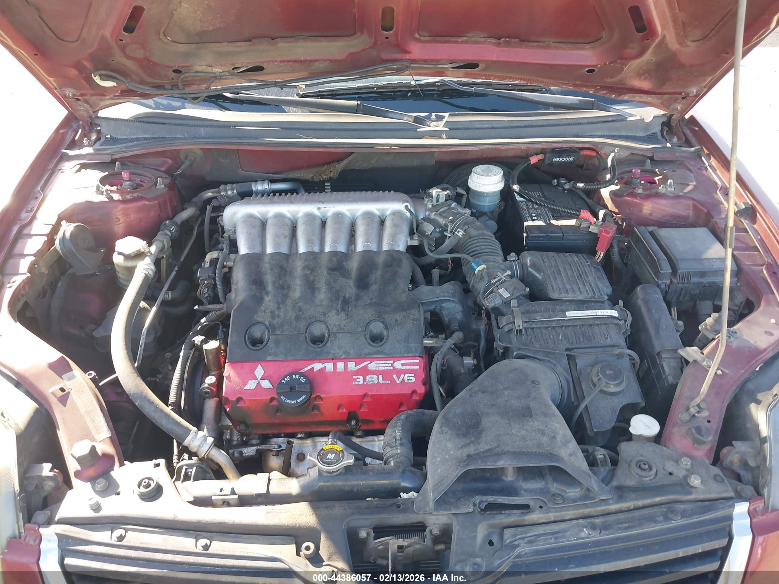 MITSUBISHI GALANT image 10