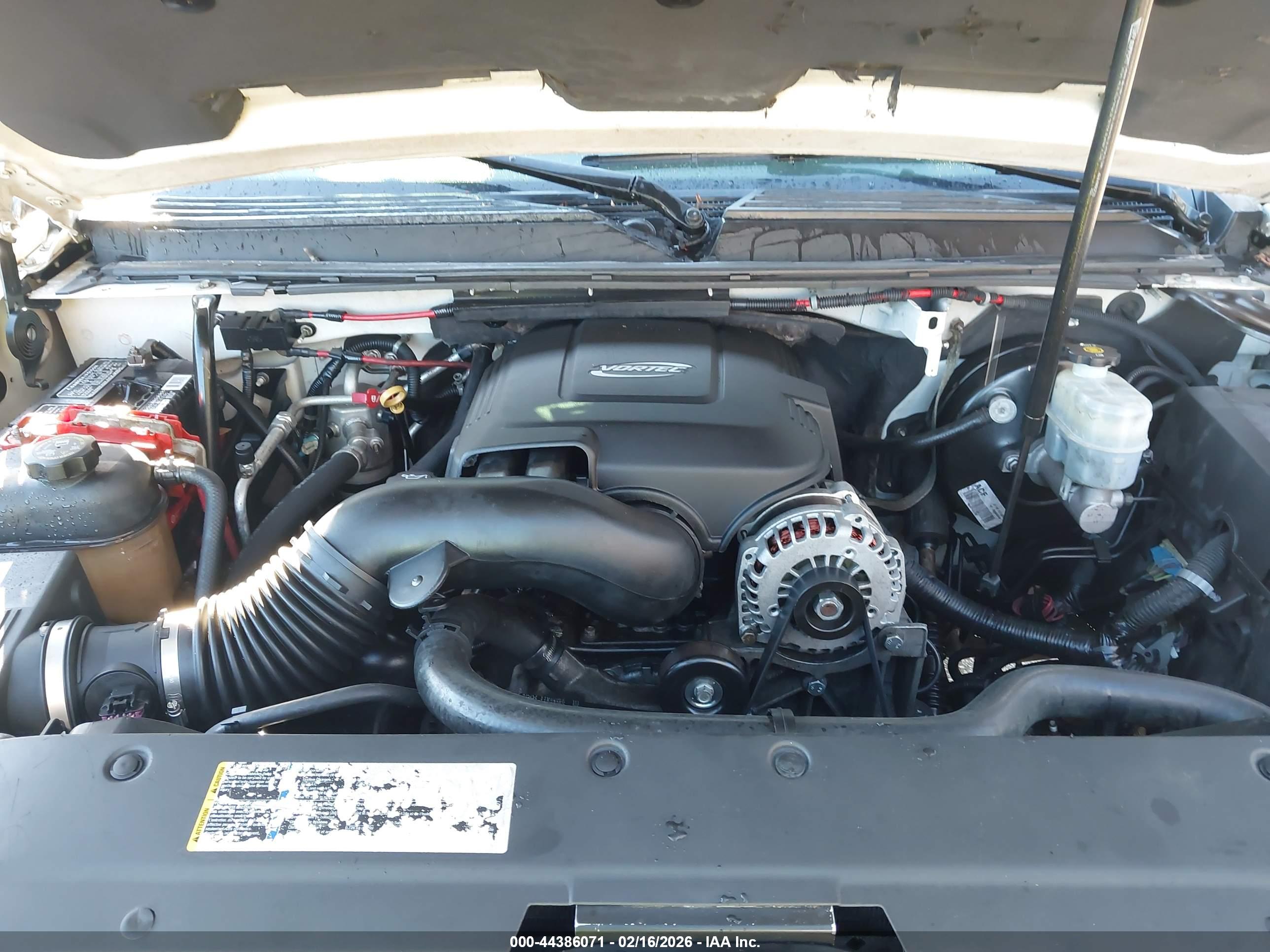 CHEVROLET TAHOE image 10