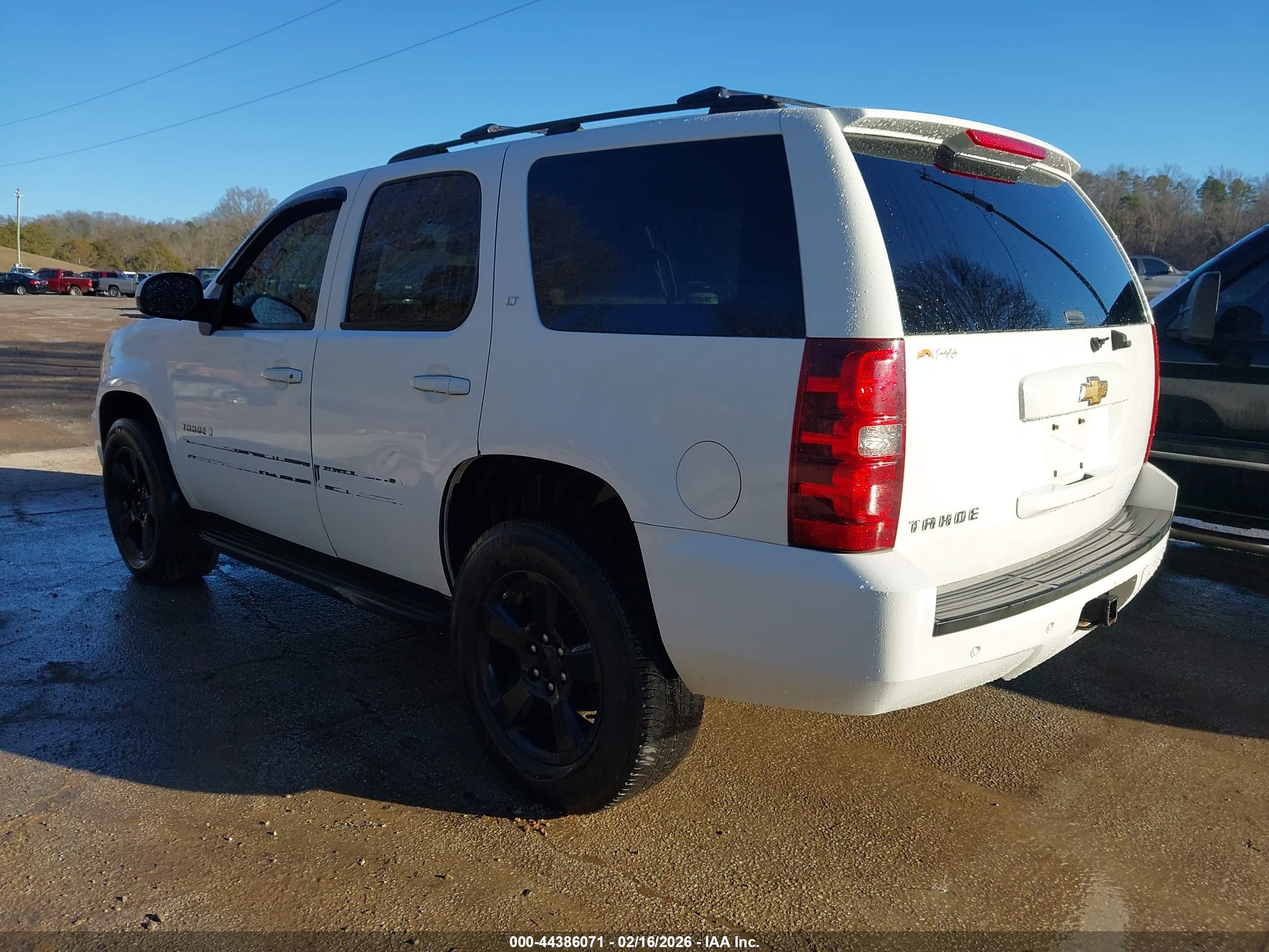CHEVROLET TAHOE image 3