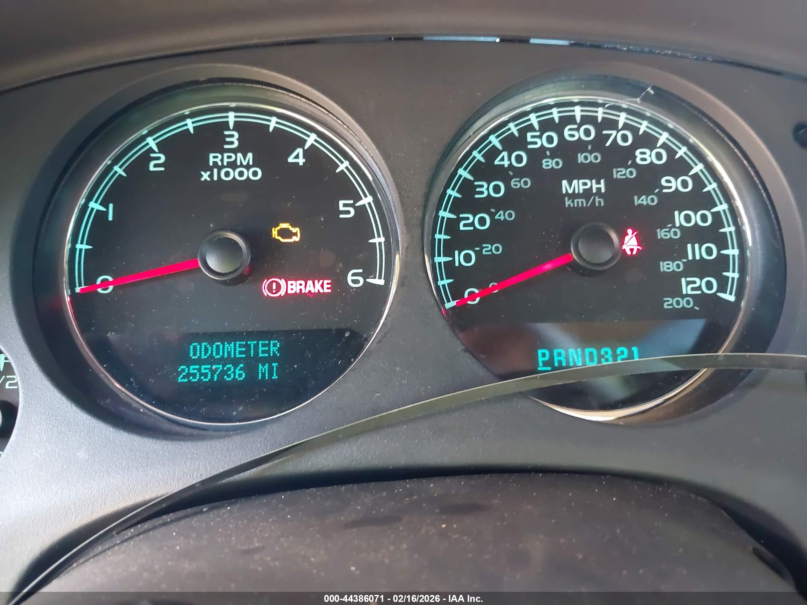 CHEVROLET TAHOE image 7