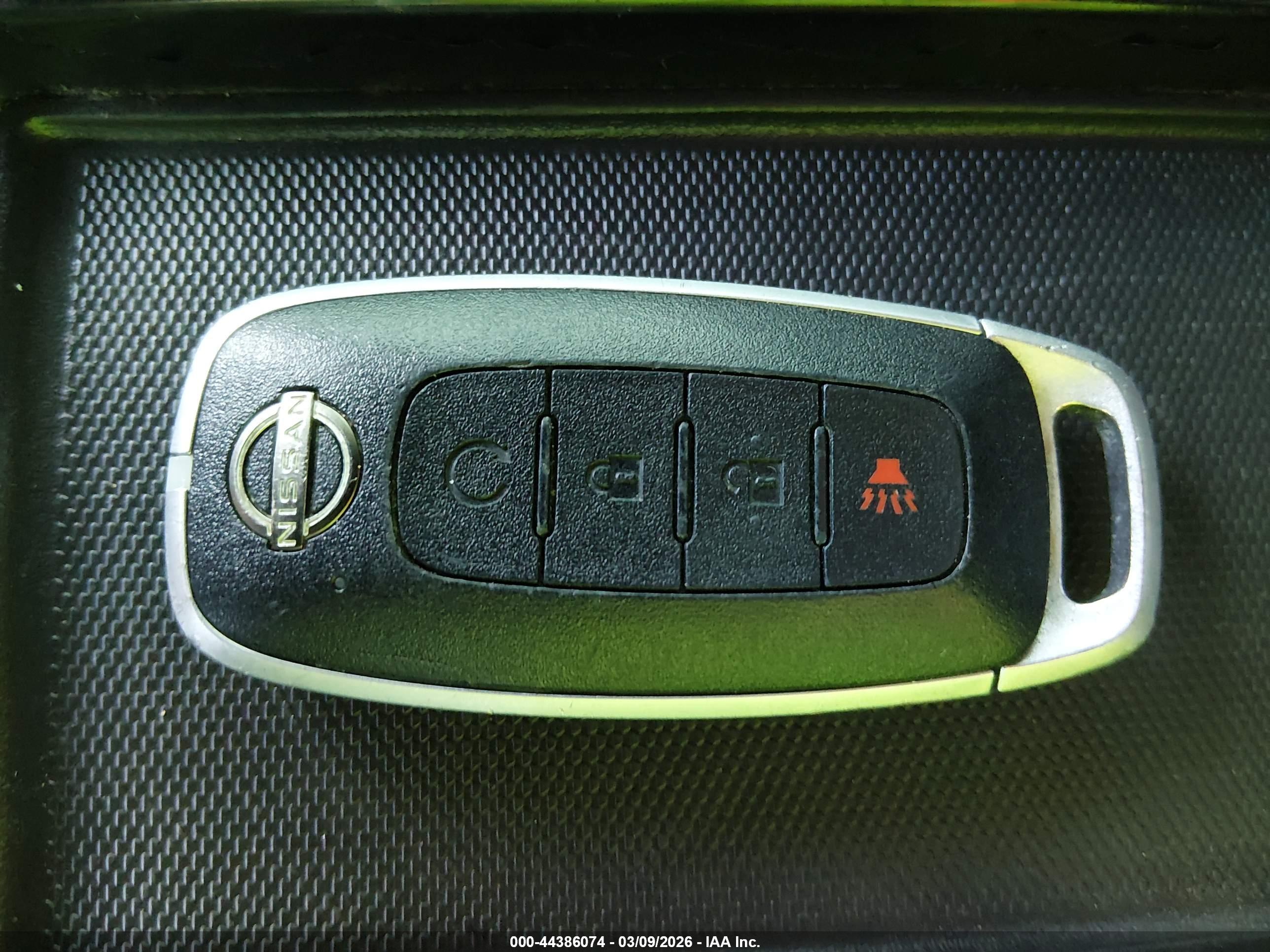 NISSAN KICKS image 11