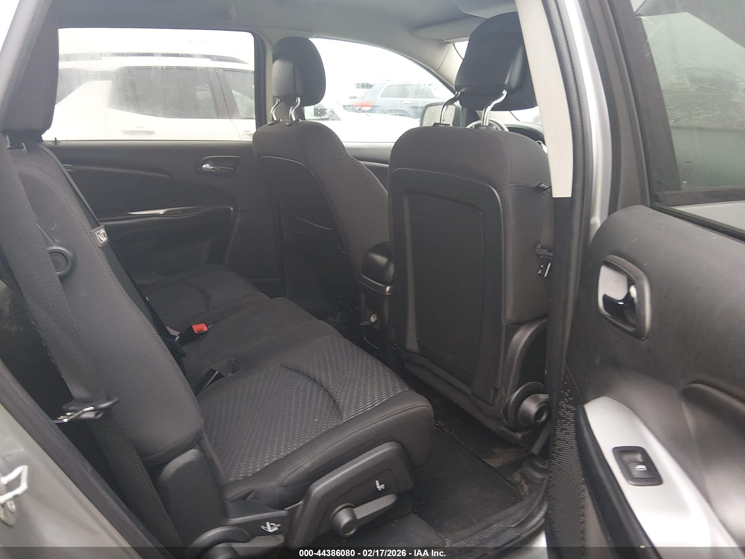 DODGE JOURNEY image 8