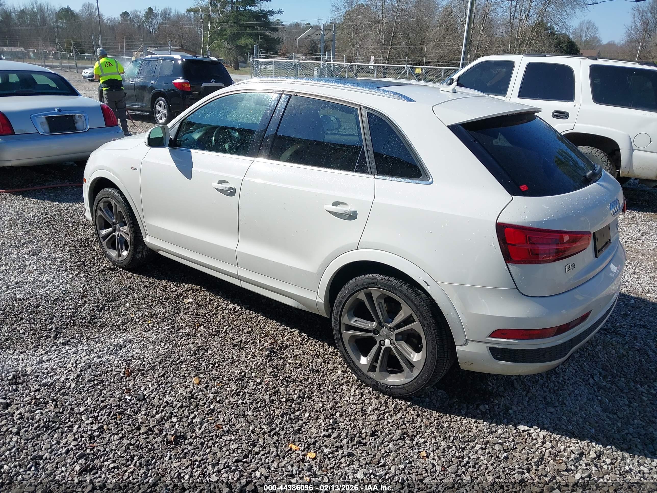 AUDI Q3 image 3