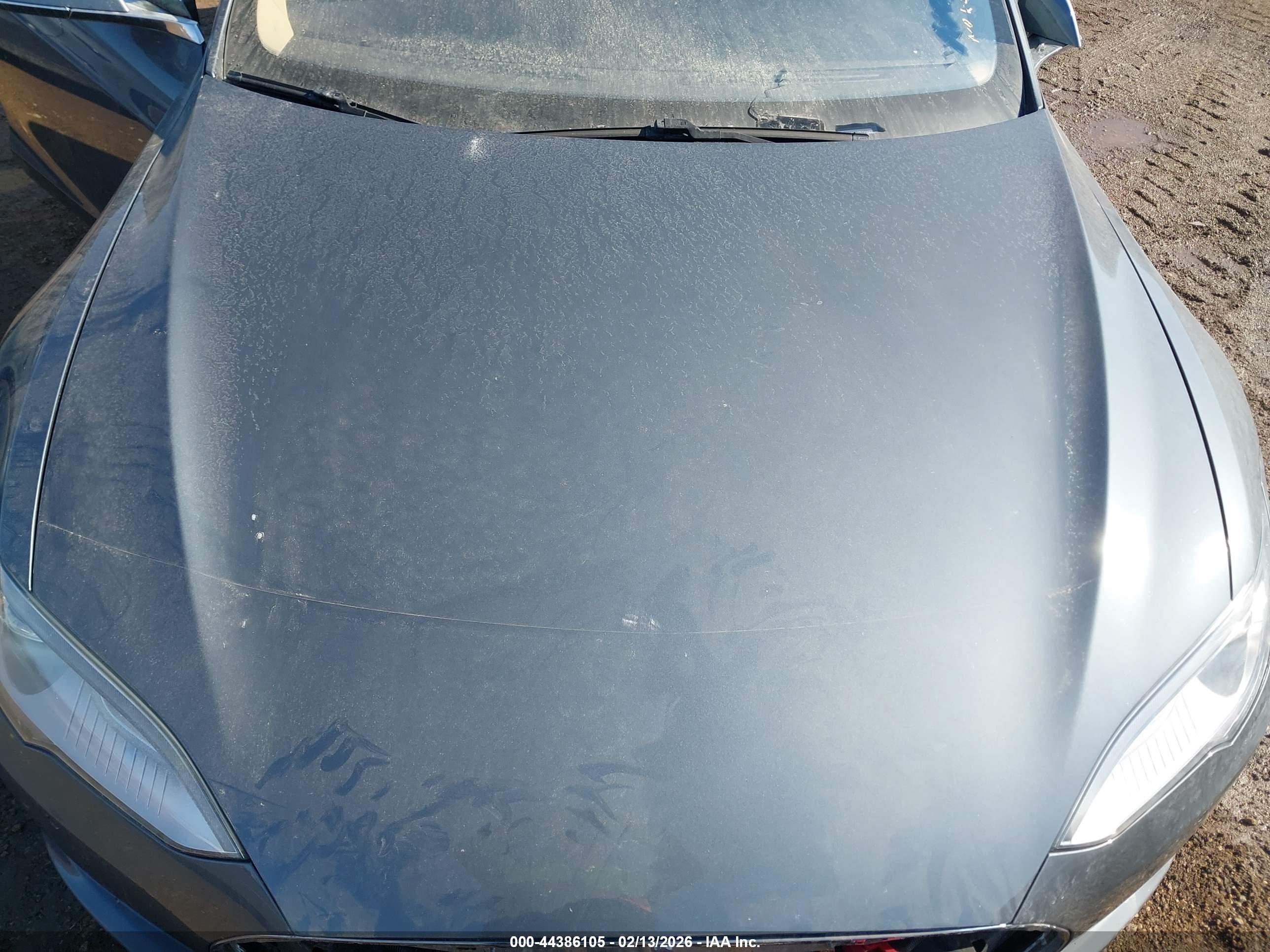 TESLA MODEL image 10