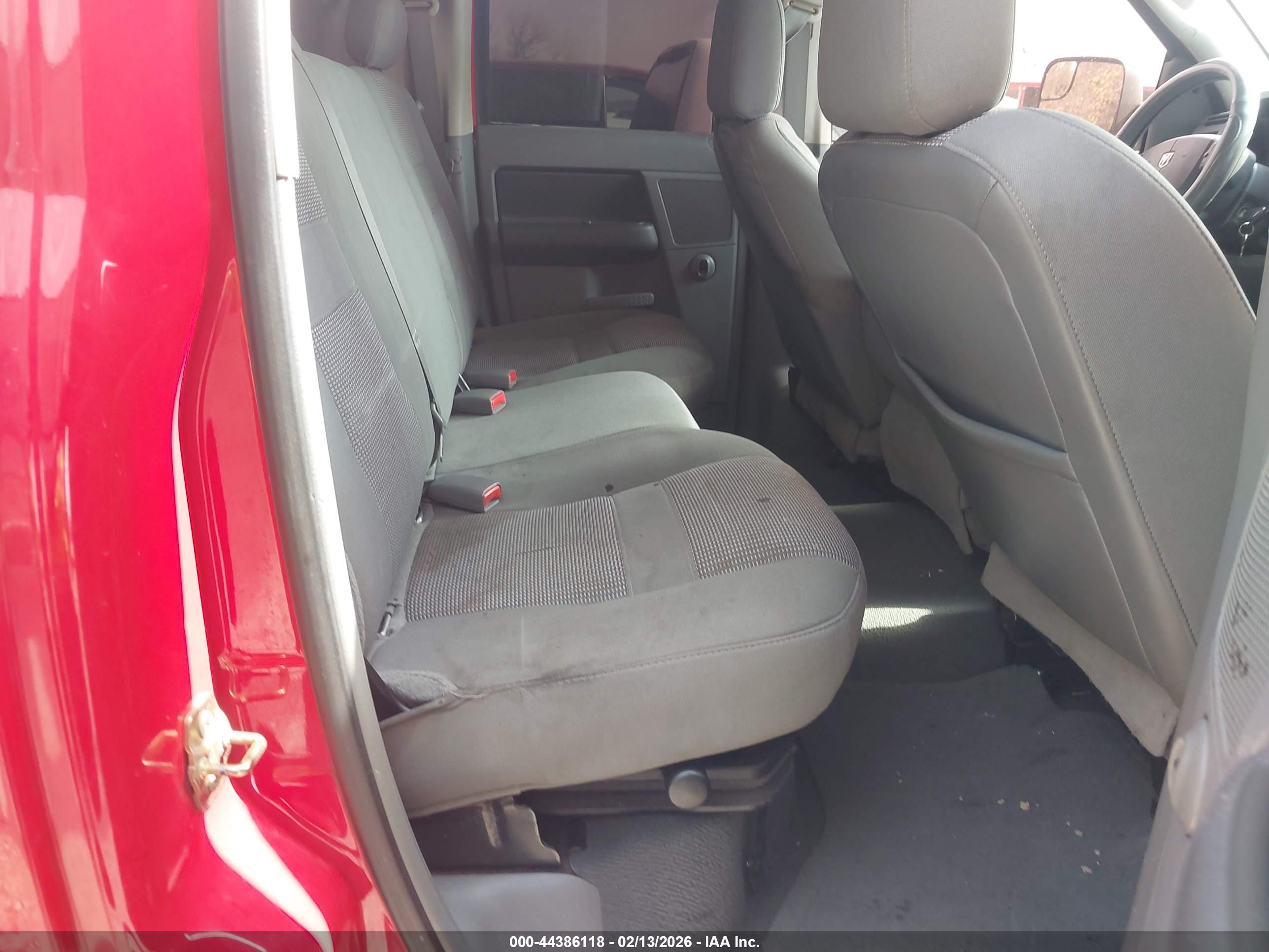 DODGE RAM image 8
