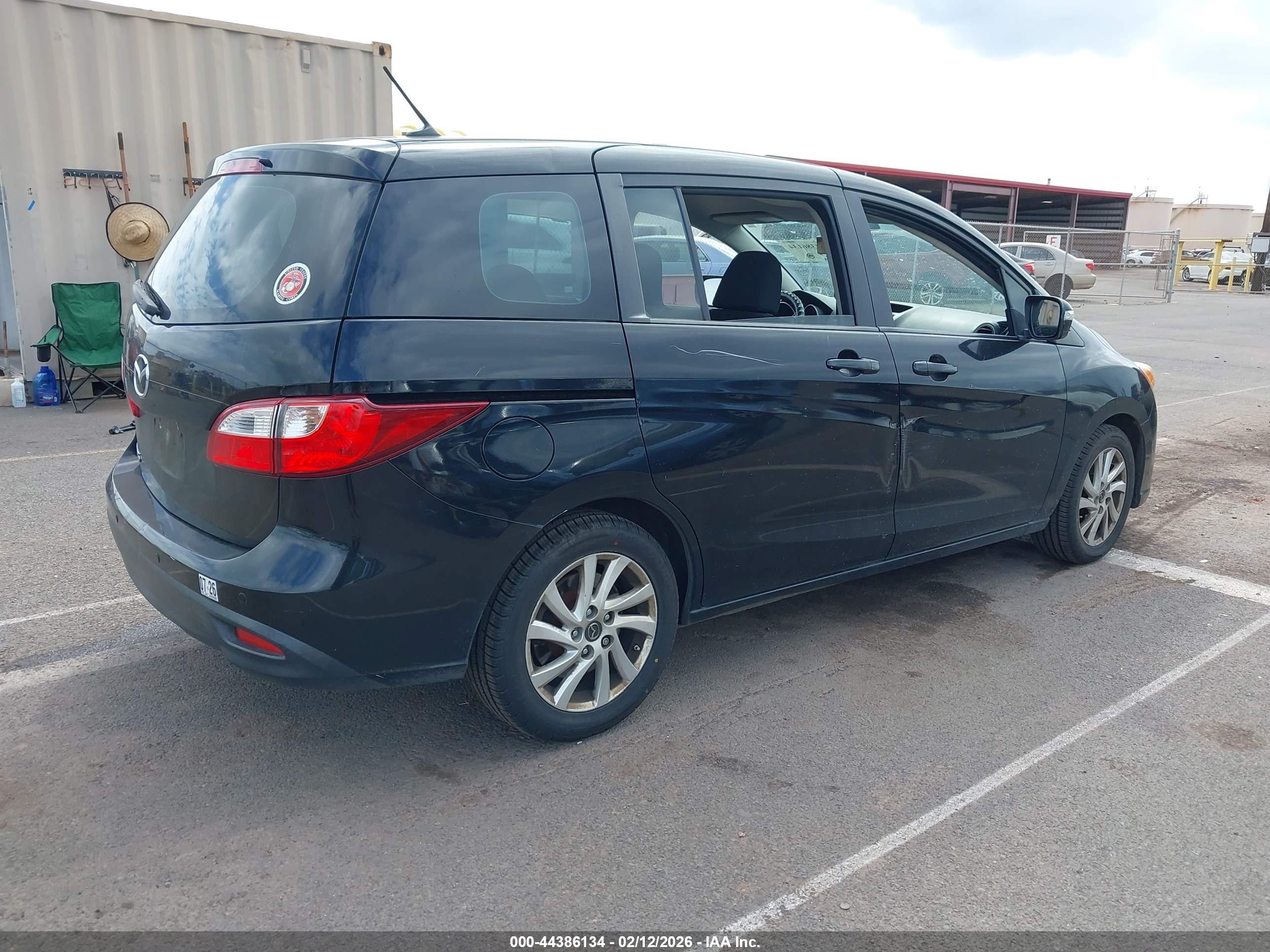 MAZDA MAZDA5 image 4