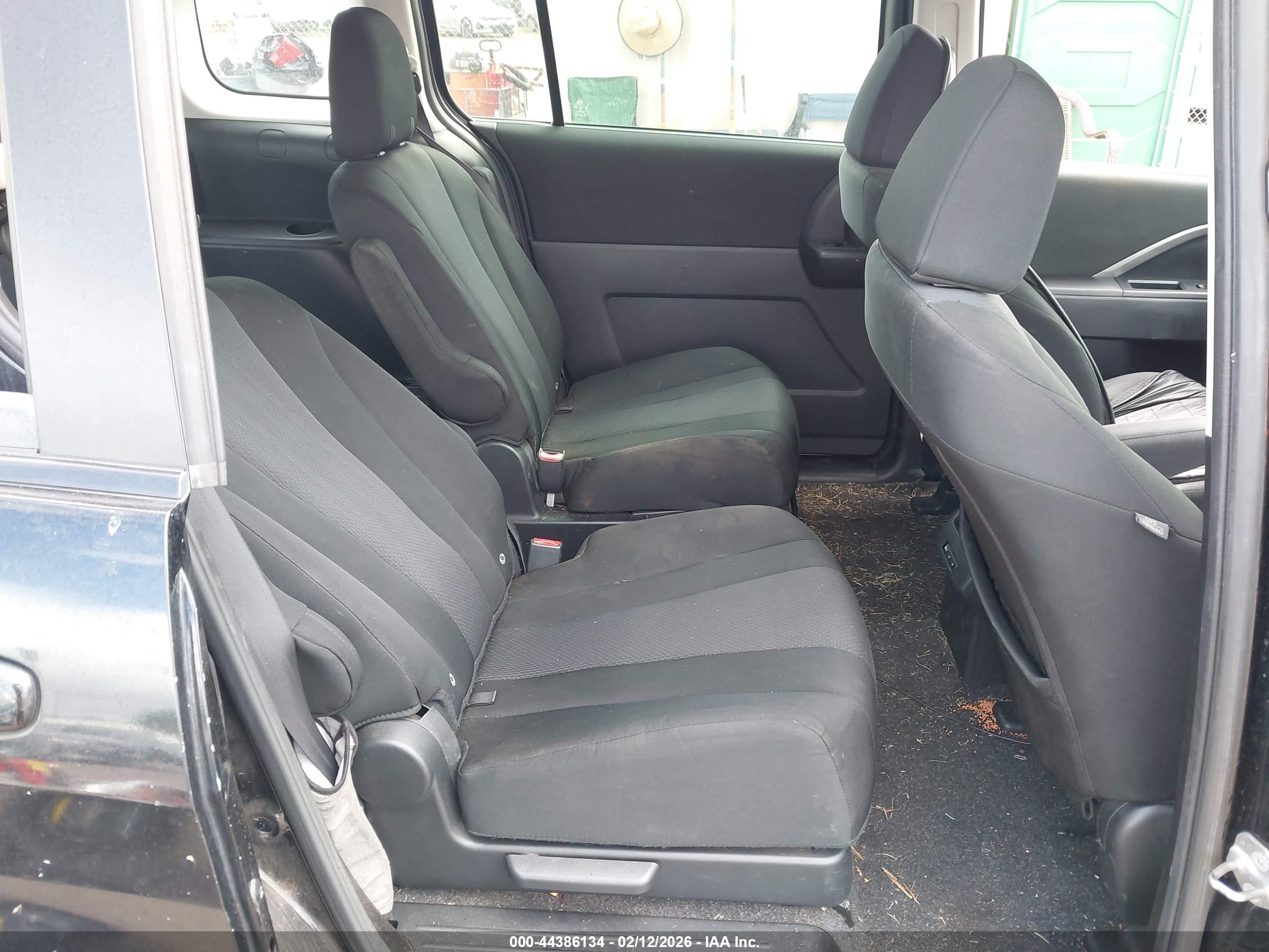 MAZDA MAZDA5 image 8