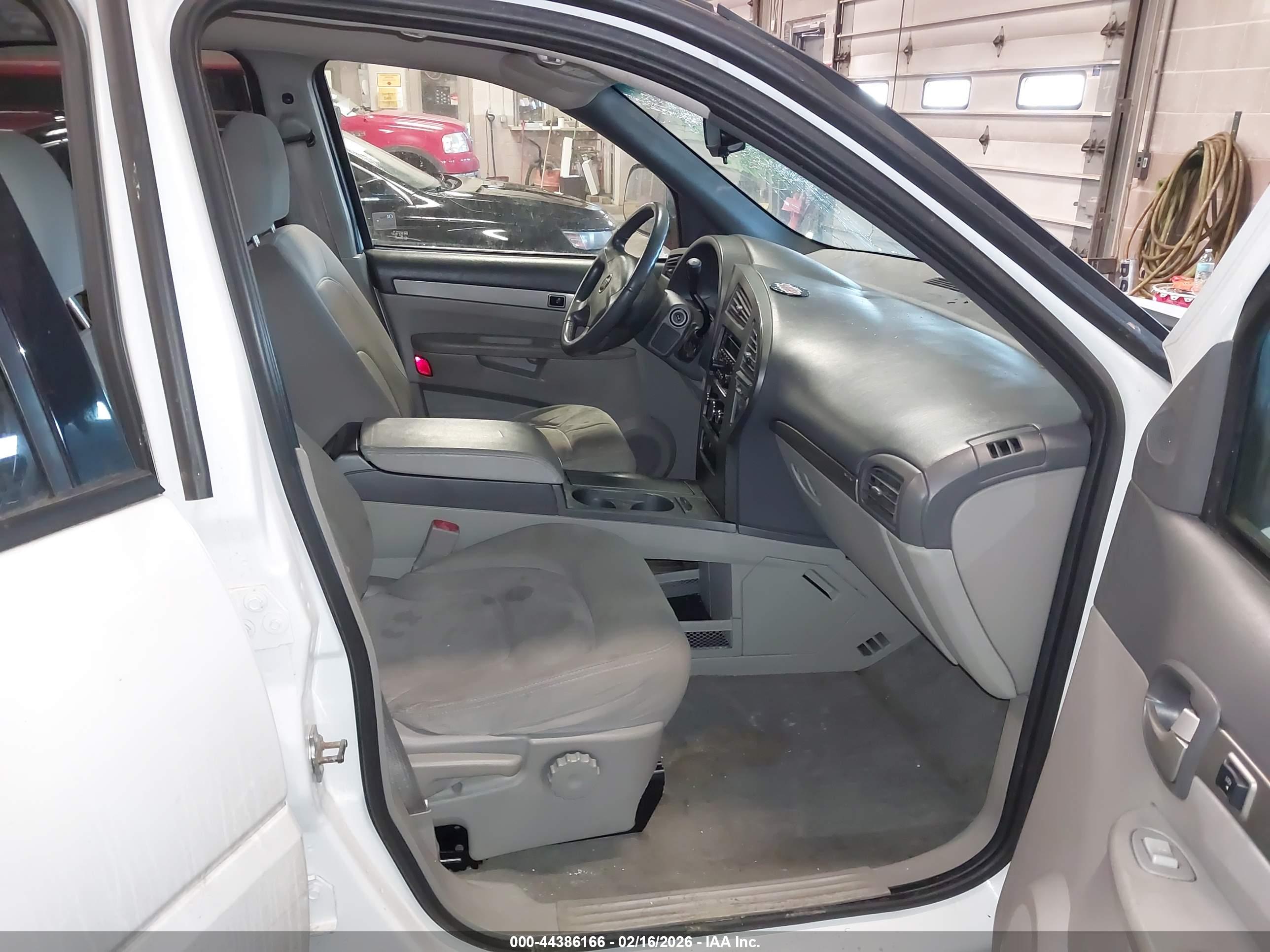 BUICK RENDEZVOUS image 5