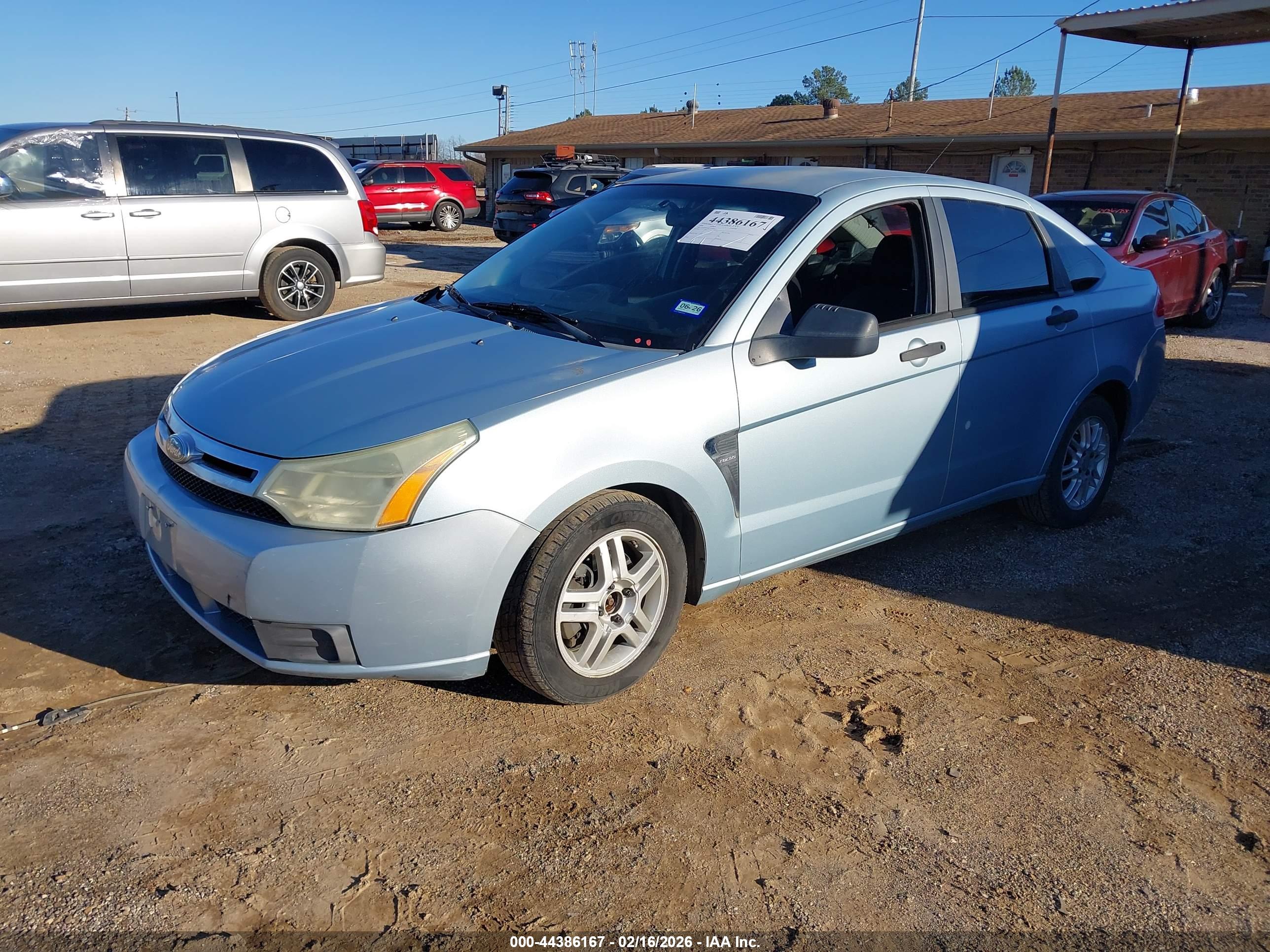 FORD FOCUS image 2