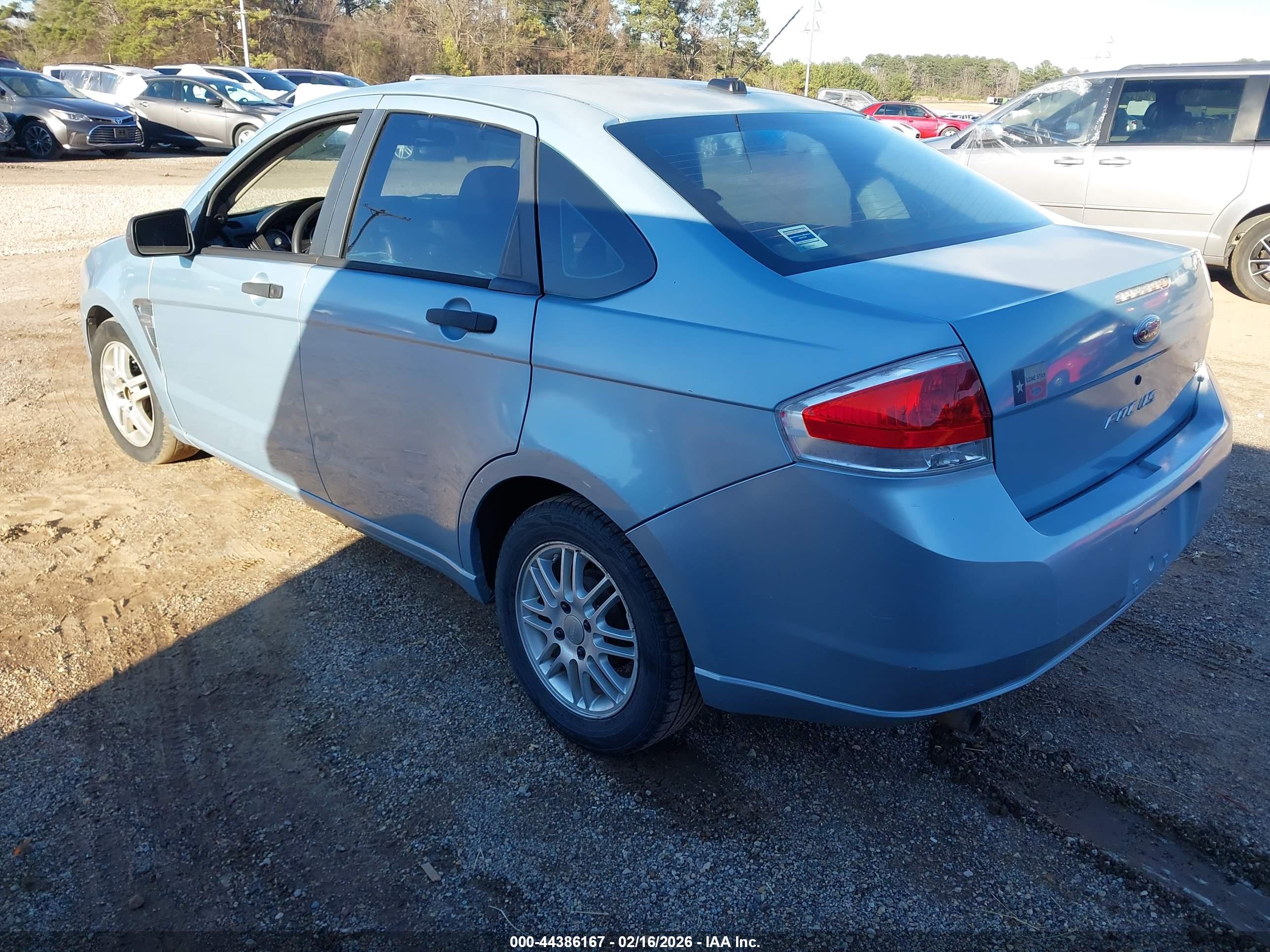 FORD FOCUS image 3