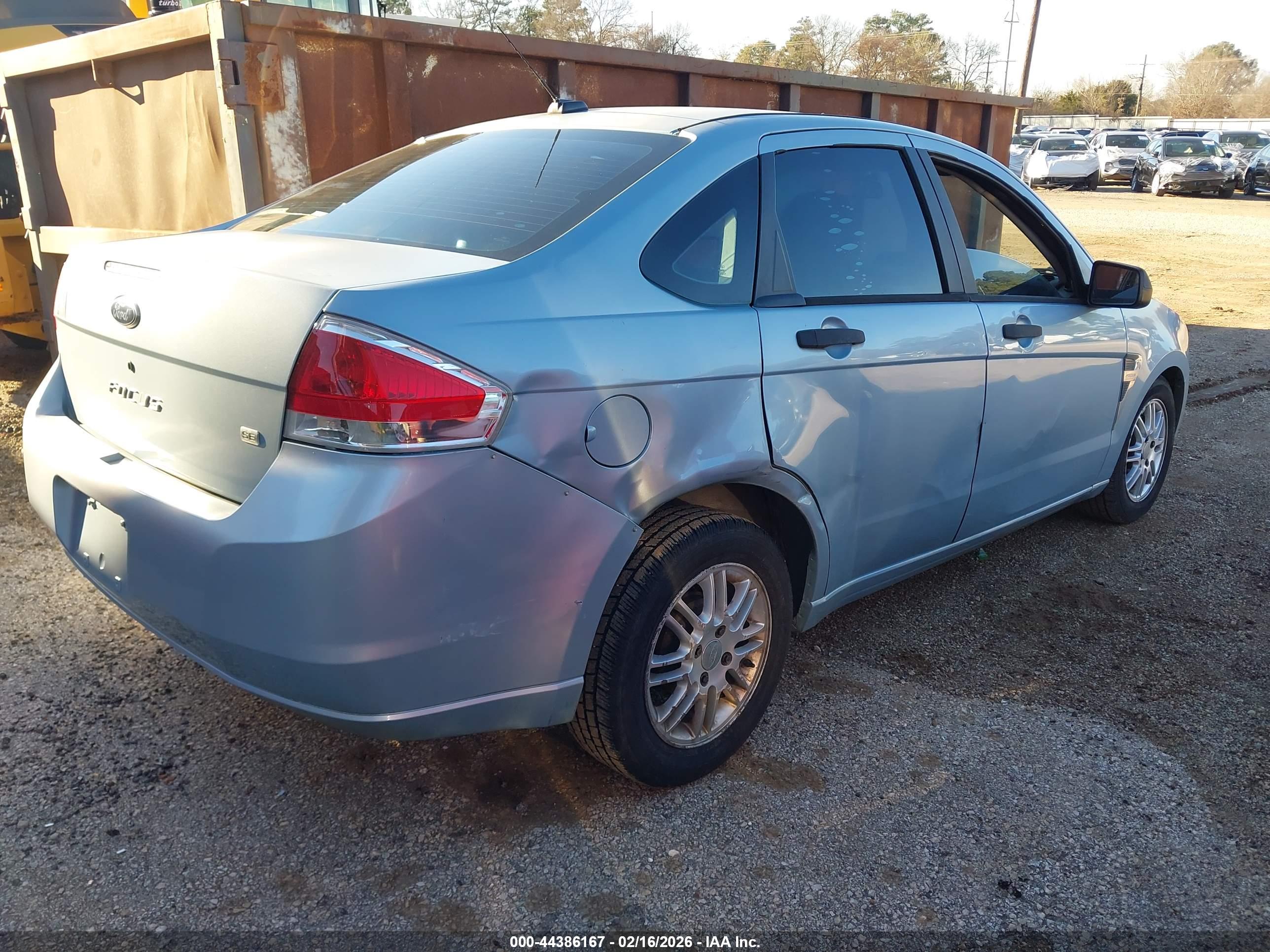 FORD FOCUS image 4