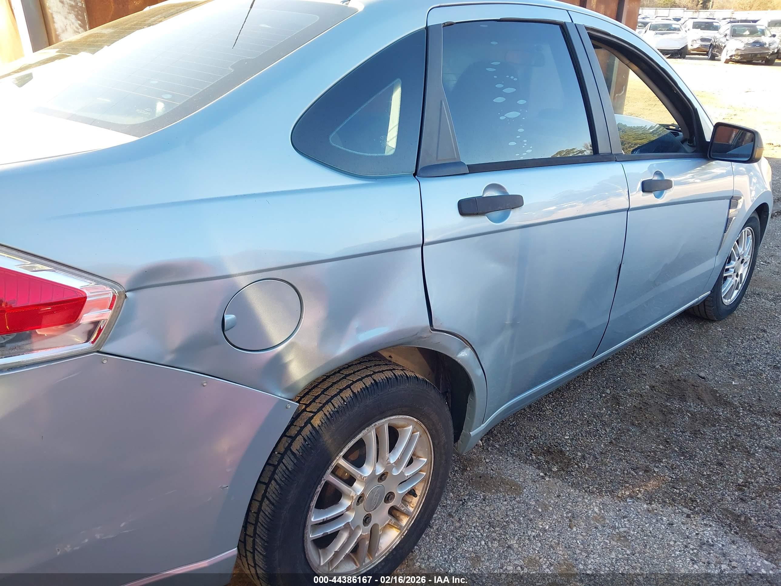 FORD FOCUS image 6