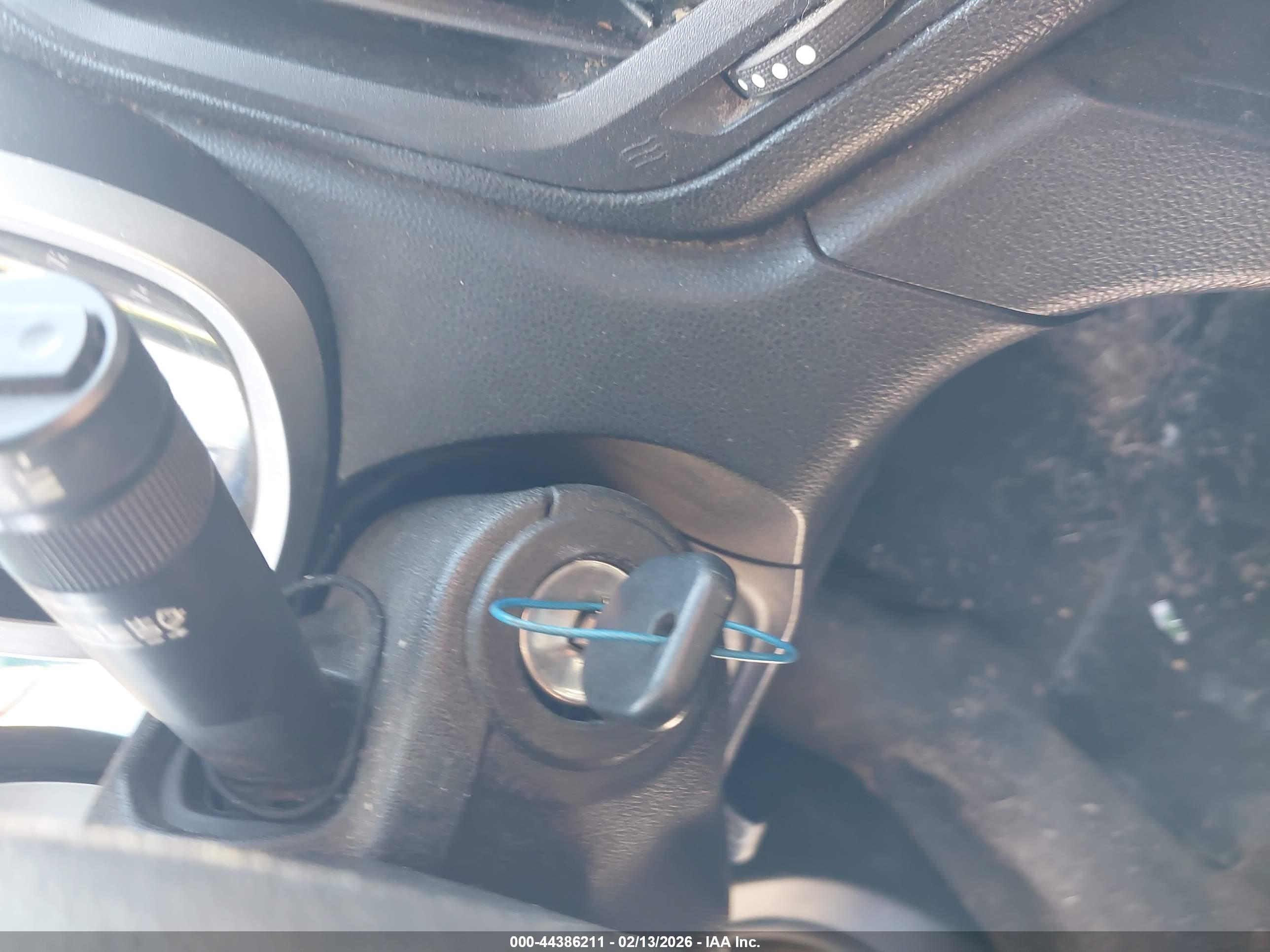 CHEVROLET EQUINOX image 11