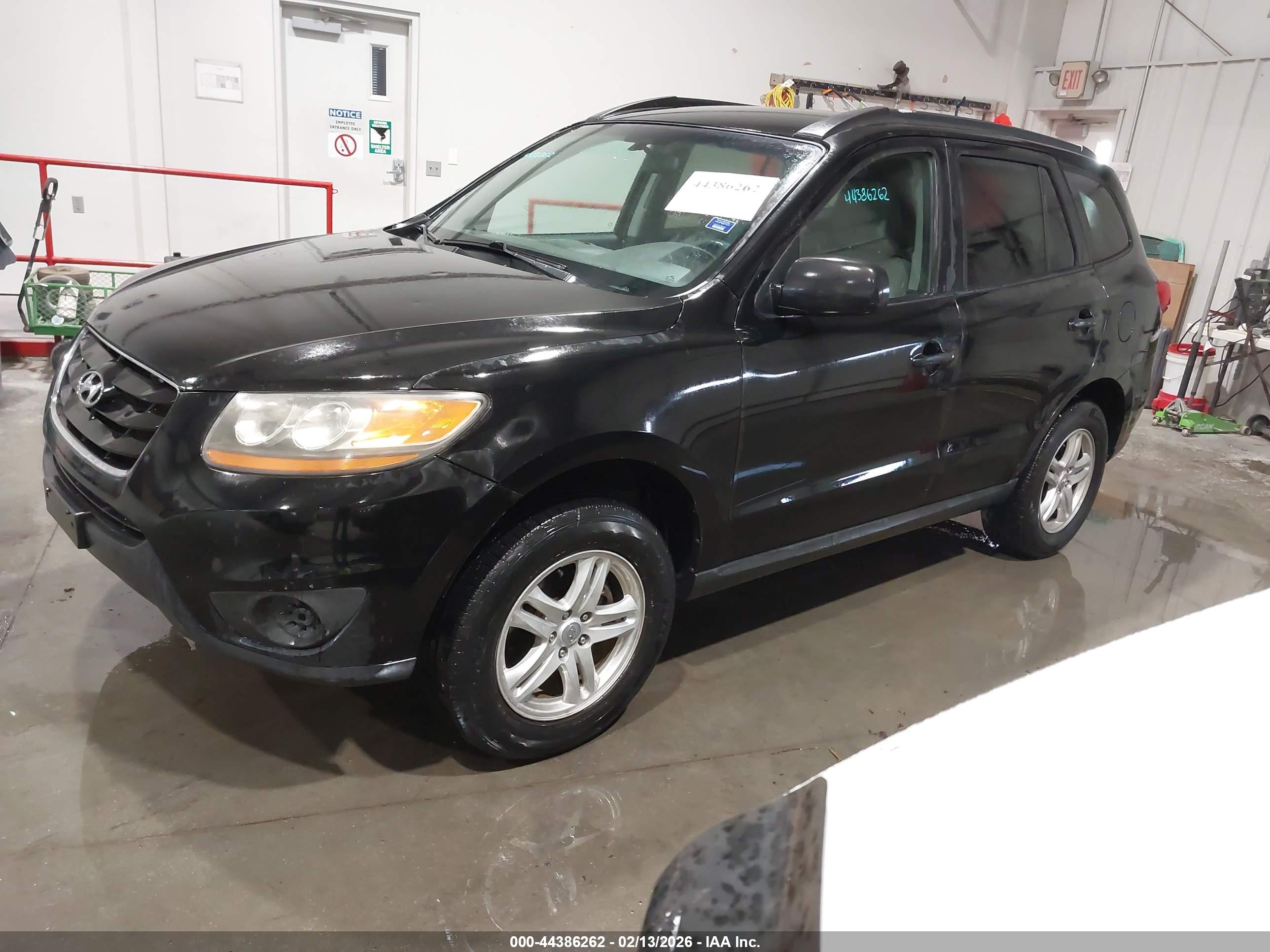 HYUNDAI SANTA image 2