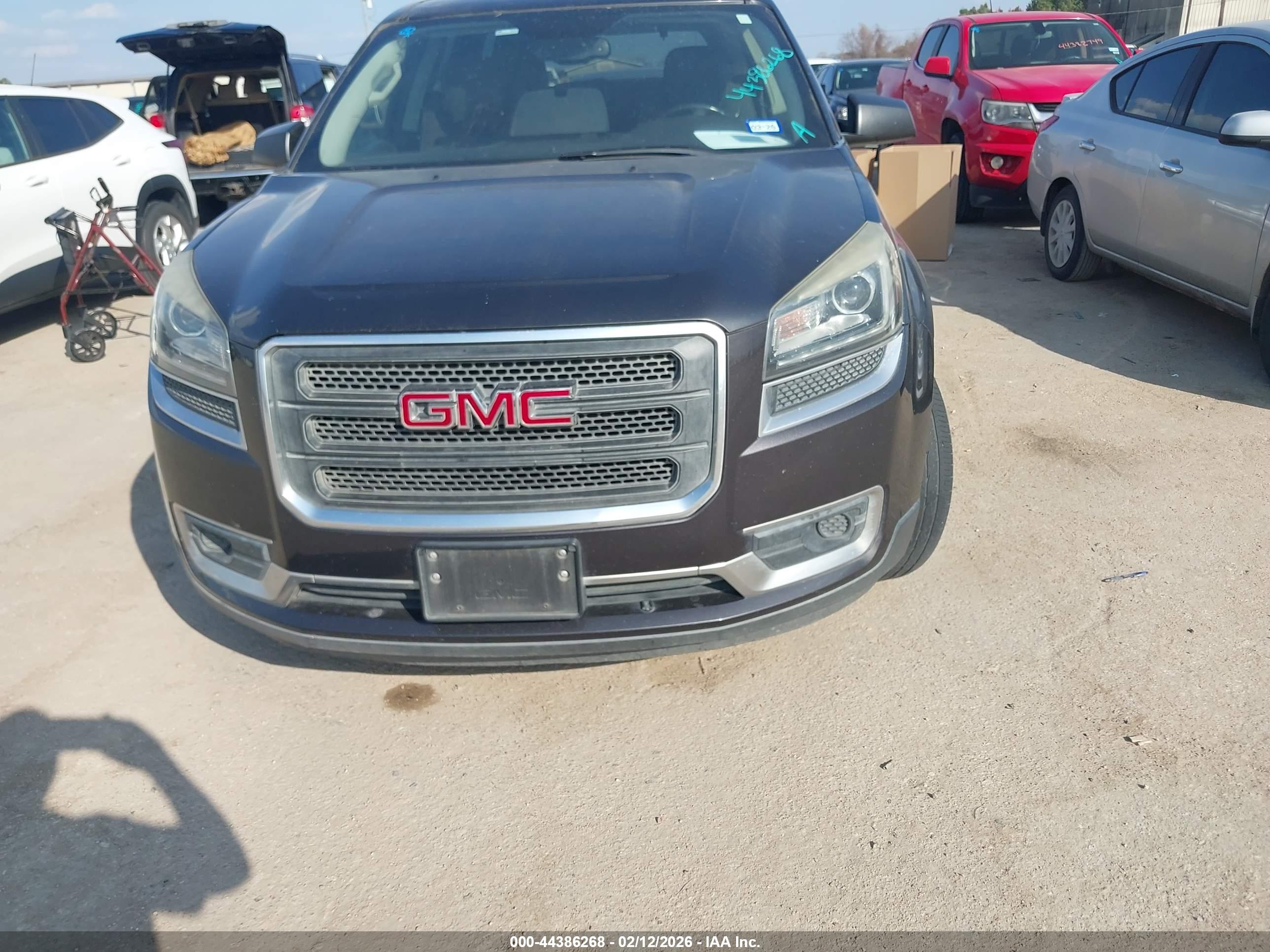 GMC ACADIA image 6