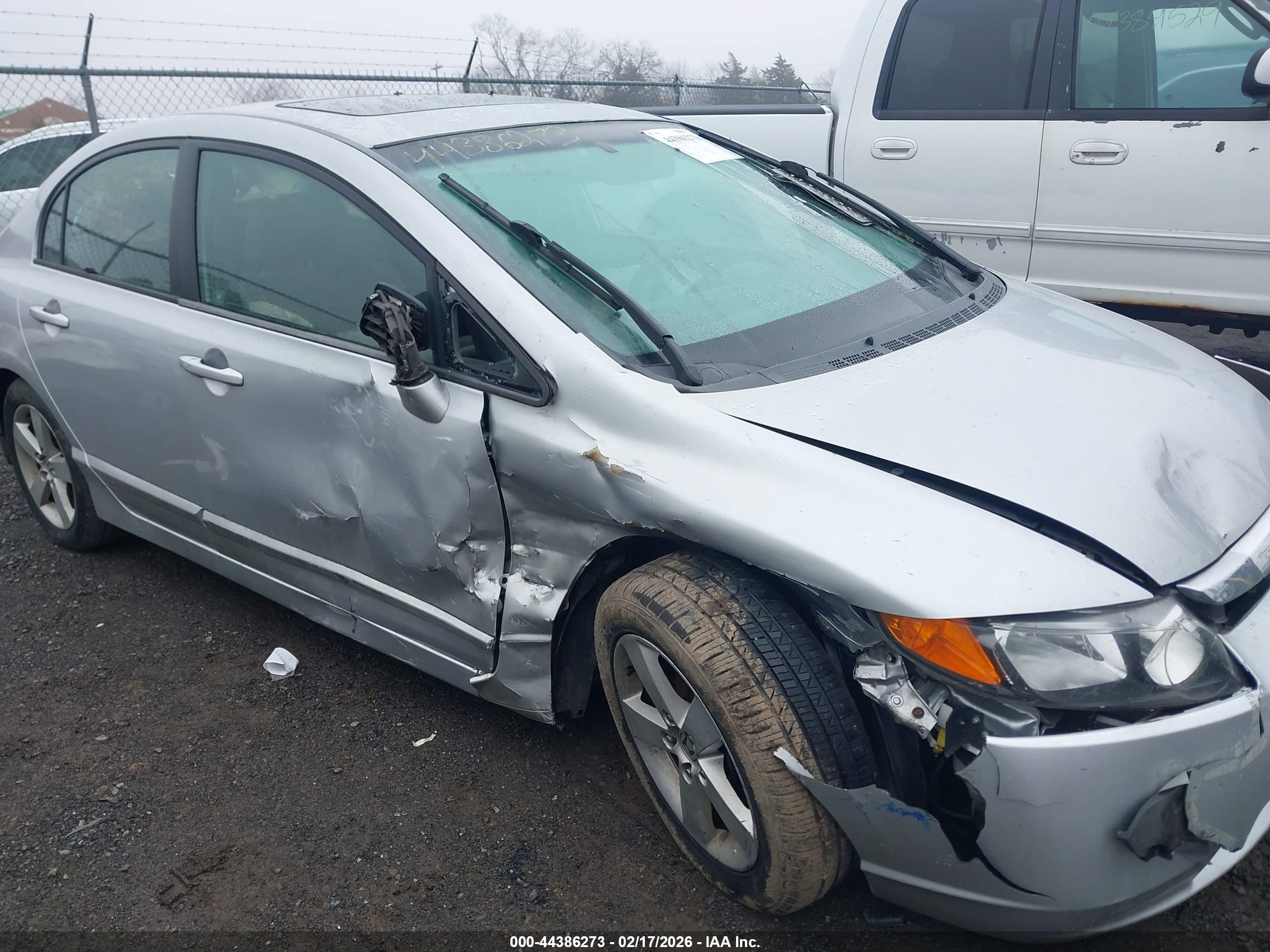 HONDA CIVIC image 6