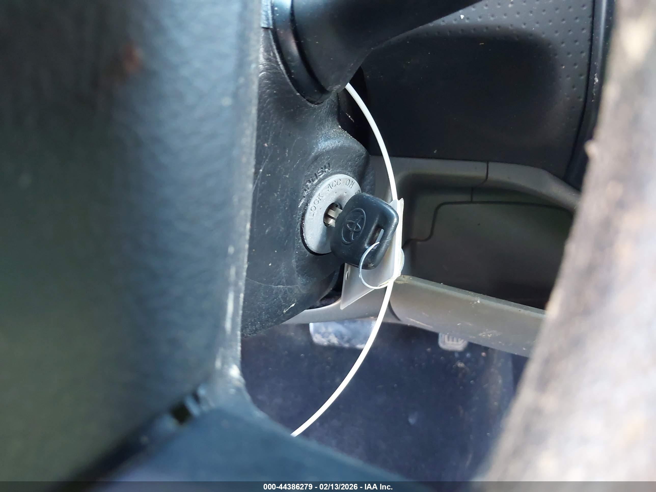 TOYOTA TACOMA image 11
