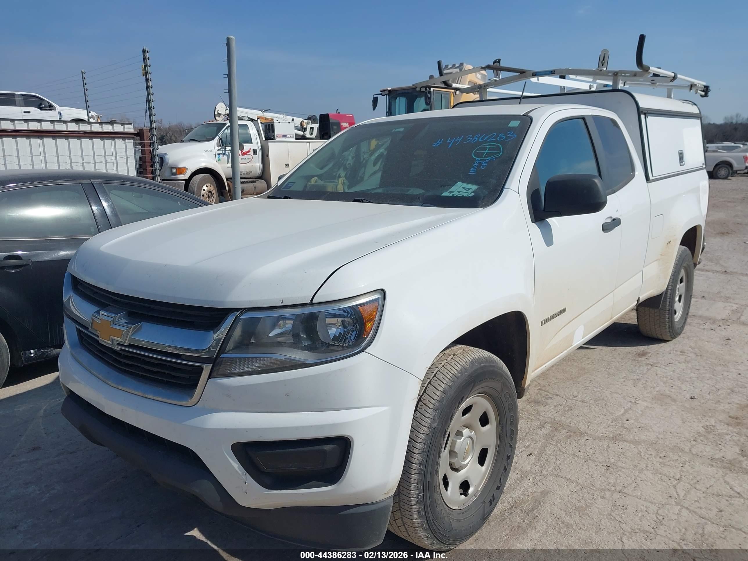 CHEVROLET COLORADO image 2