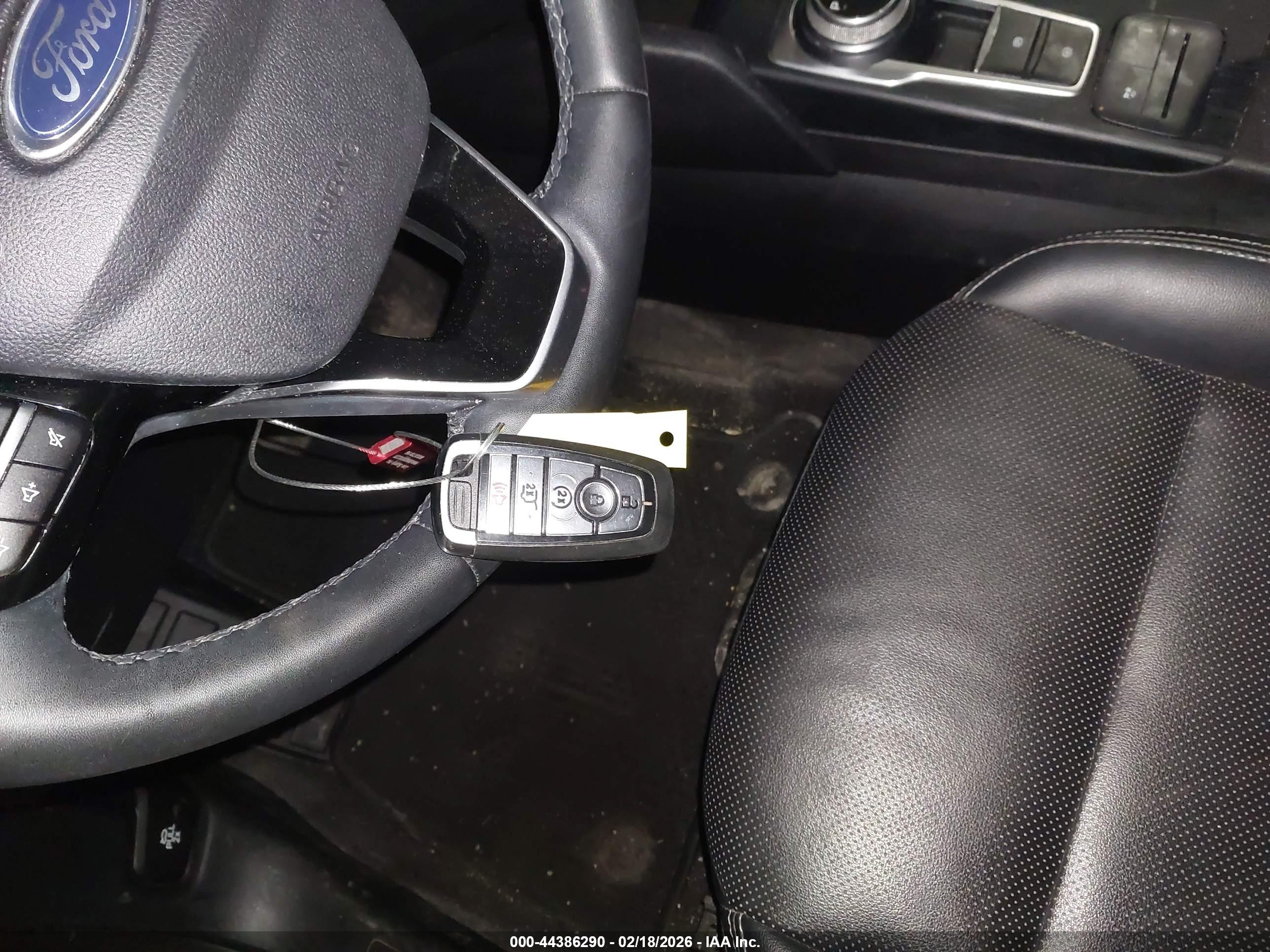 FORD ESCAPE image 11