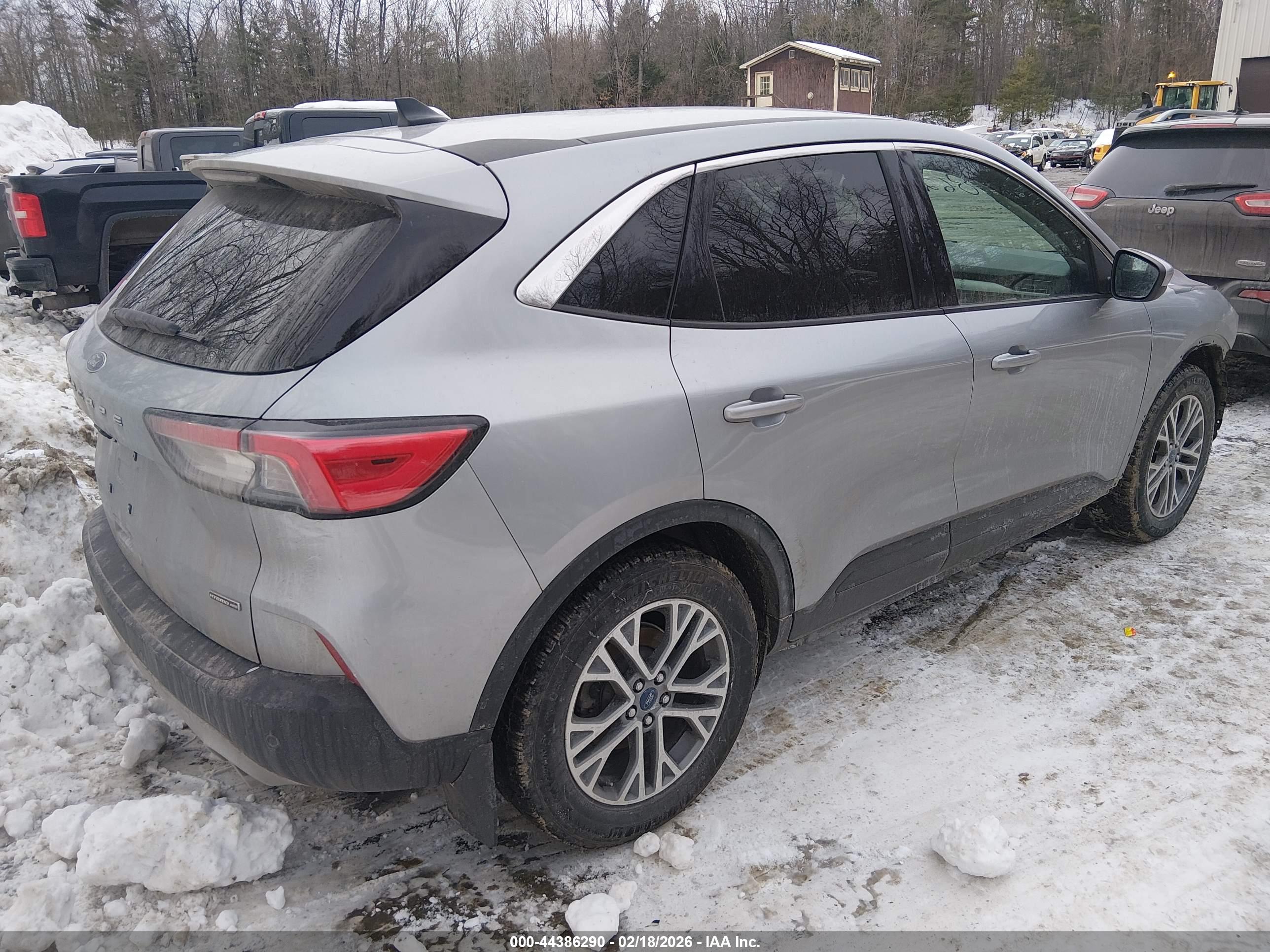 FORD ESCAPE image 4