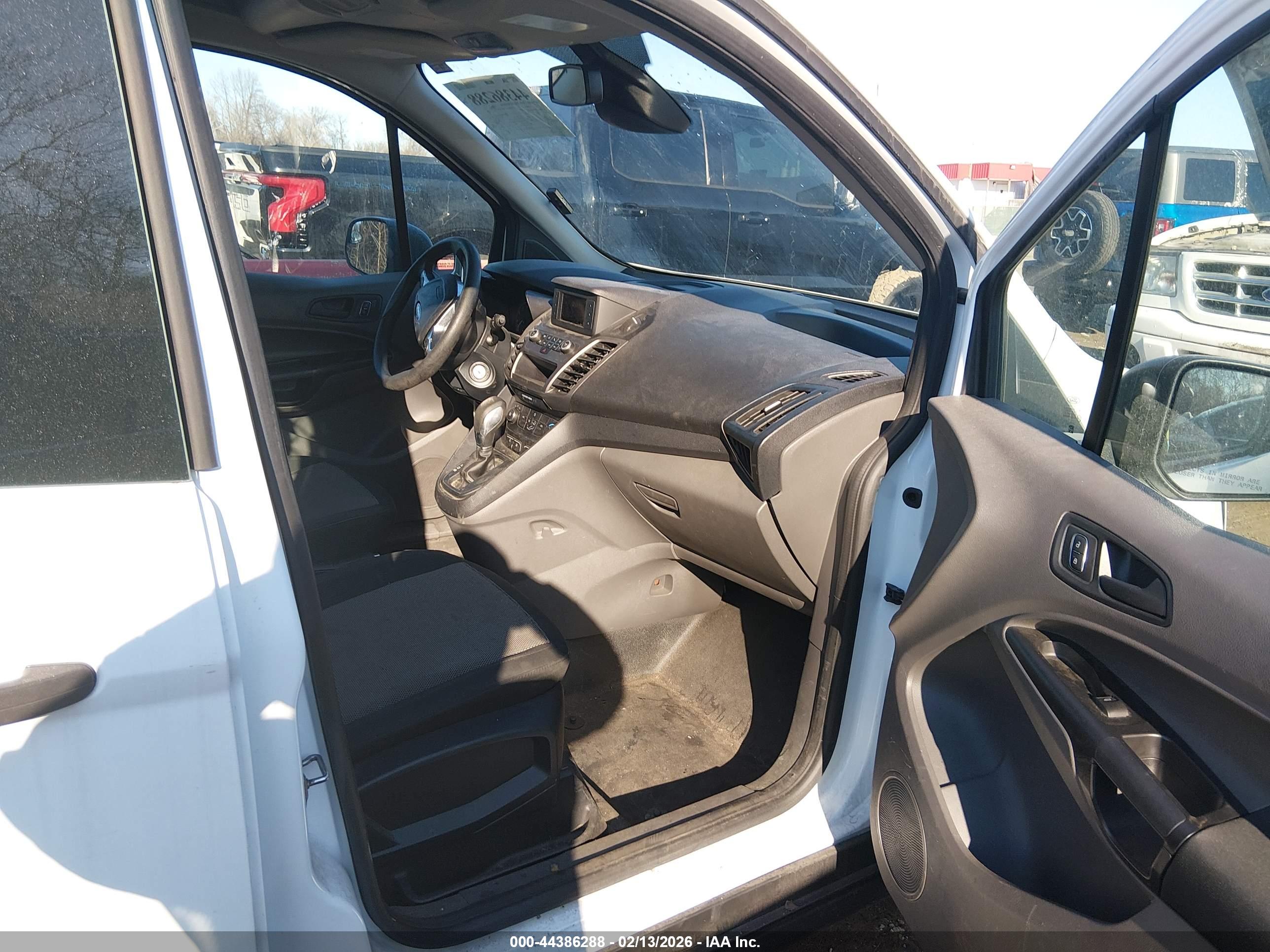 FORD TRANSIT image 5